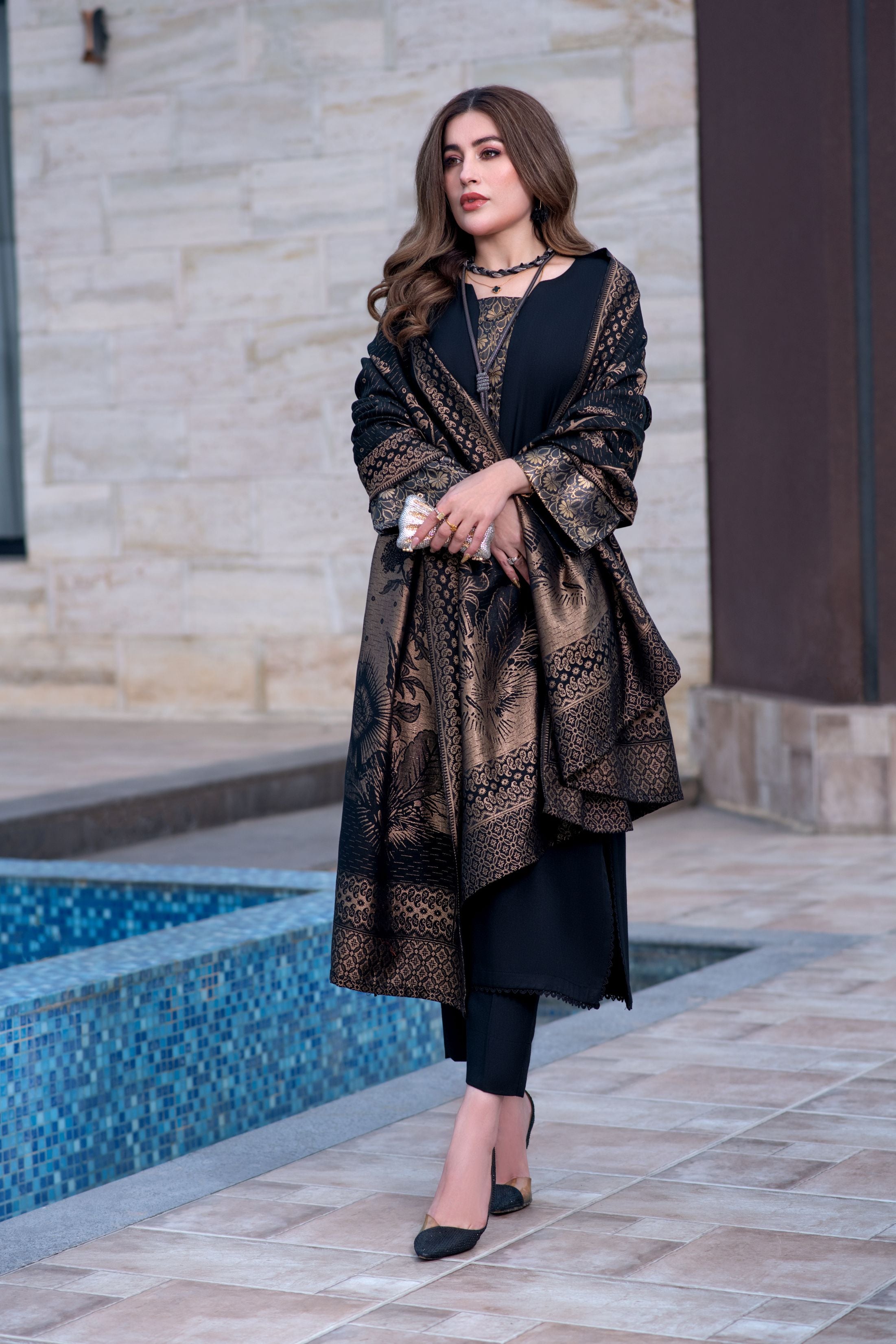 Aurum by Gul Warun – Black Gold Multani Shawl Dhanak 3pc Suit GA9