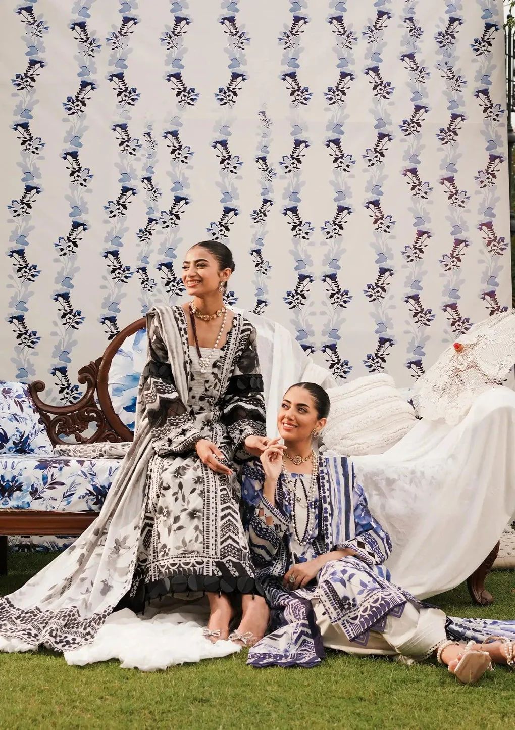 ELAF Prints Shadow Sisters EEP-07A