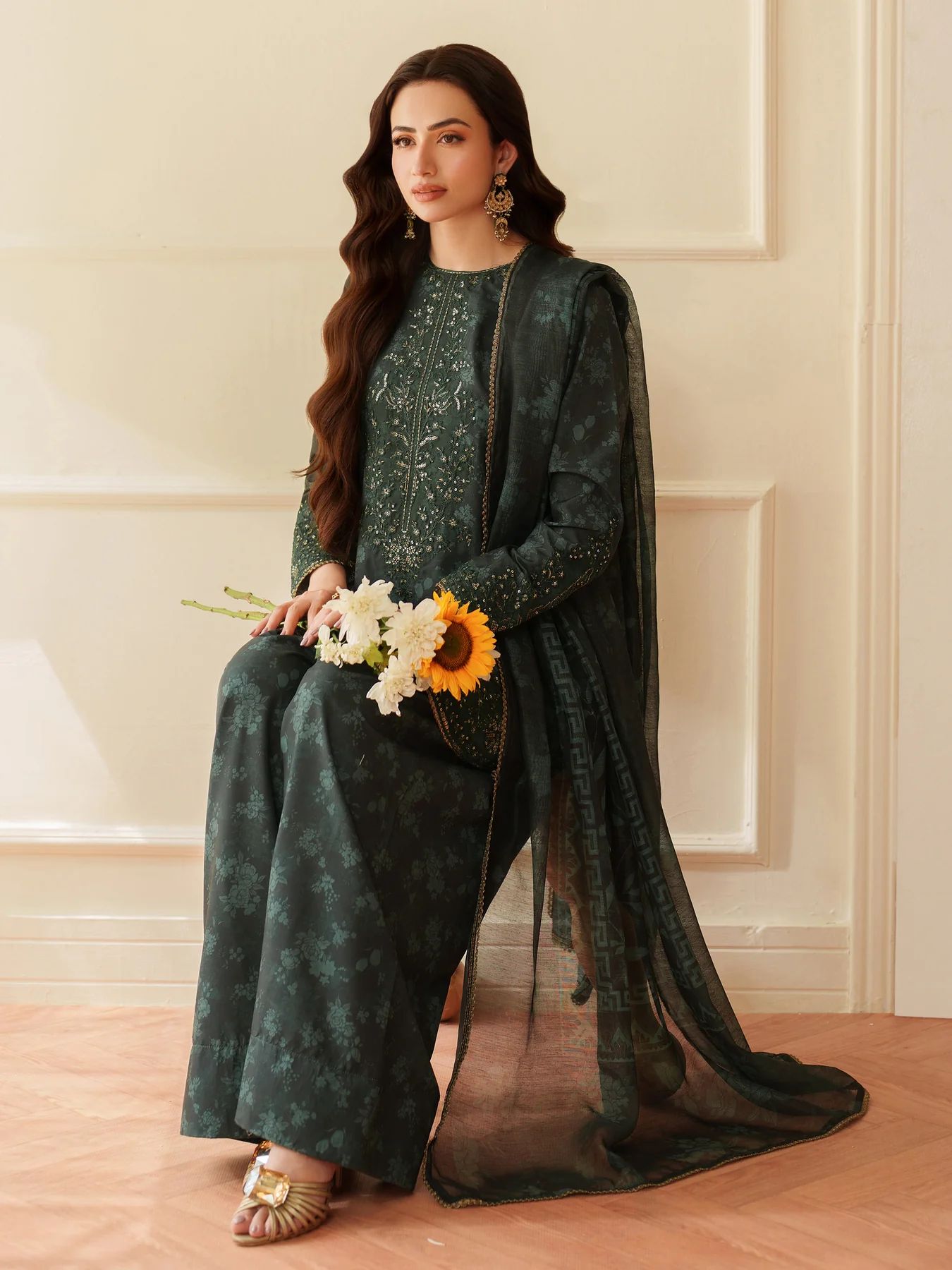 Opal Edit by Mohagni Printed Khaddar Winter 3pc Farshi Shalwar Dress FMC5