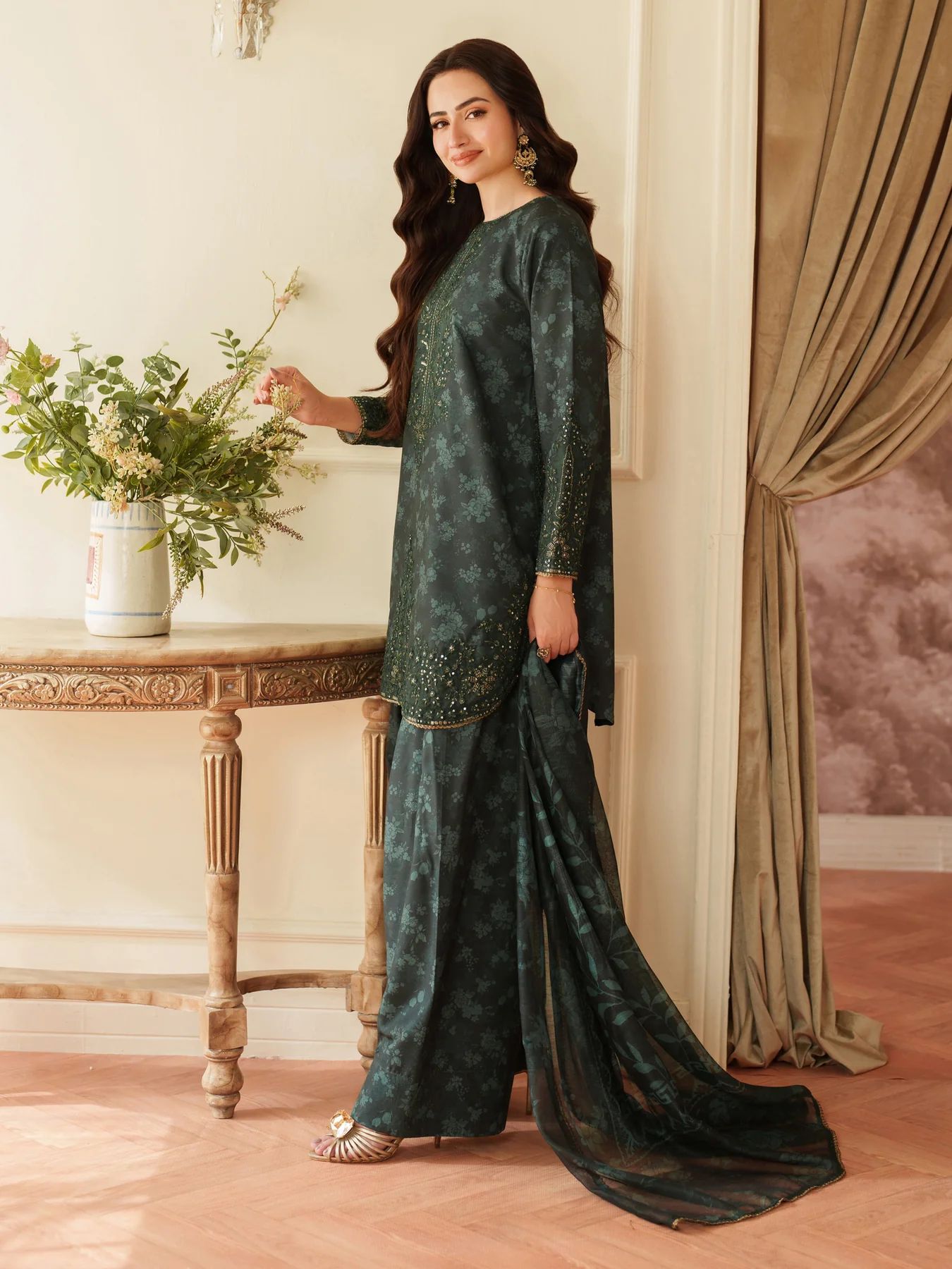 Opal Edit by Mohagni Printed Khaddar Winter 3pc Farshi Shalwar Dress FMC5