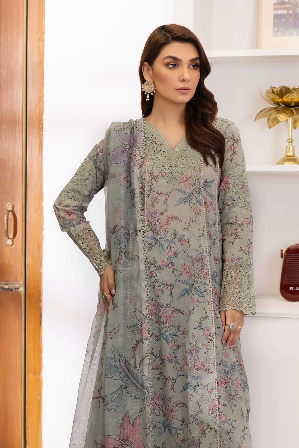 Iznik Ready to Wear 06