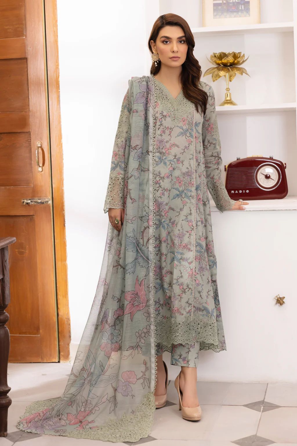 Iznik Ready to Wear 06