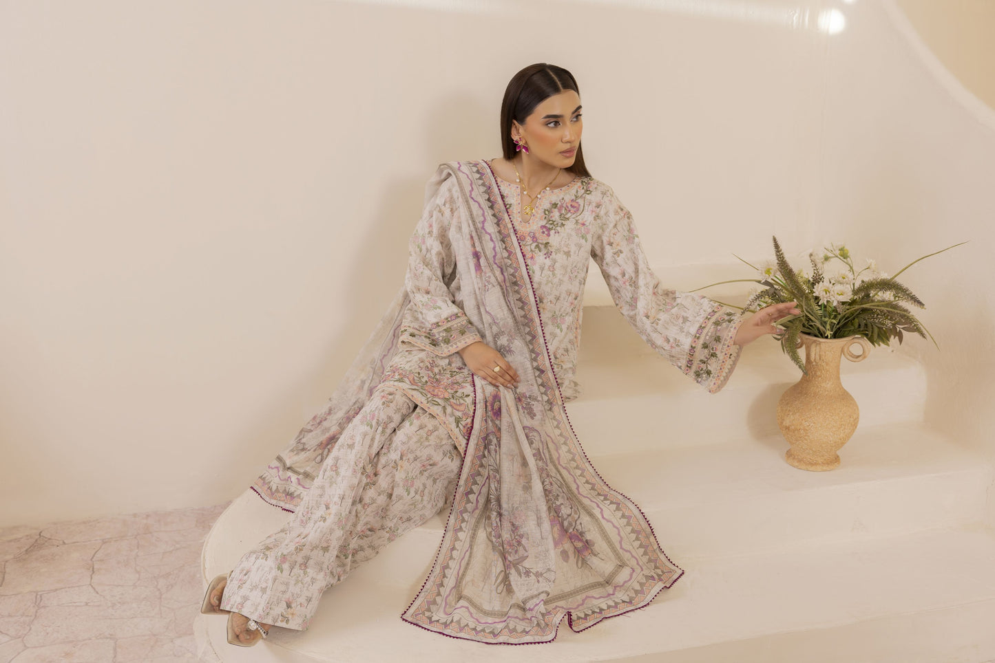 Mohagni Ready to Wear Embroidered Lawn 3pc Farshi Shalwar Suit SLM2