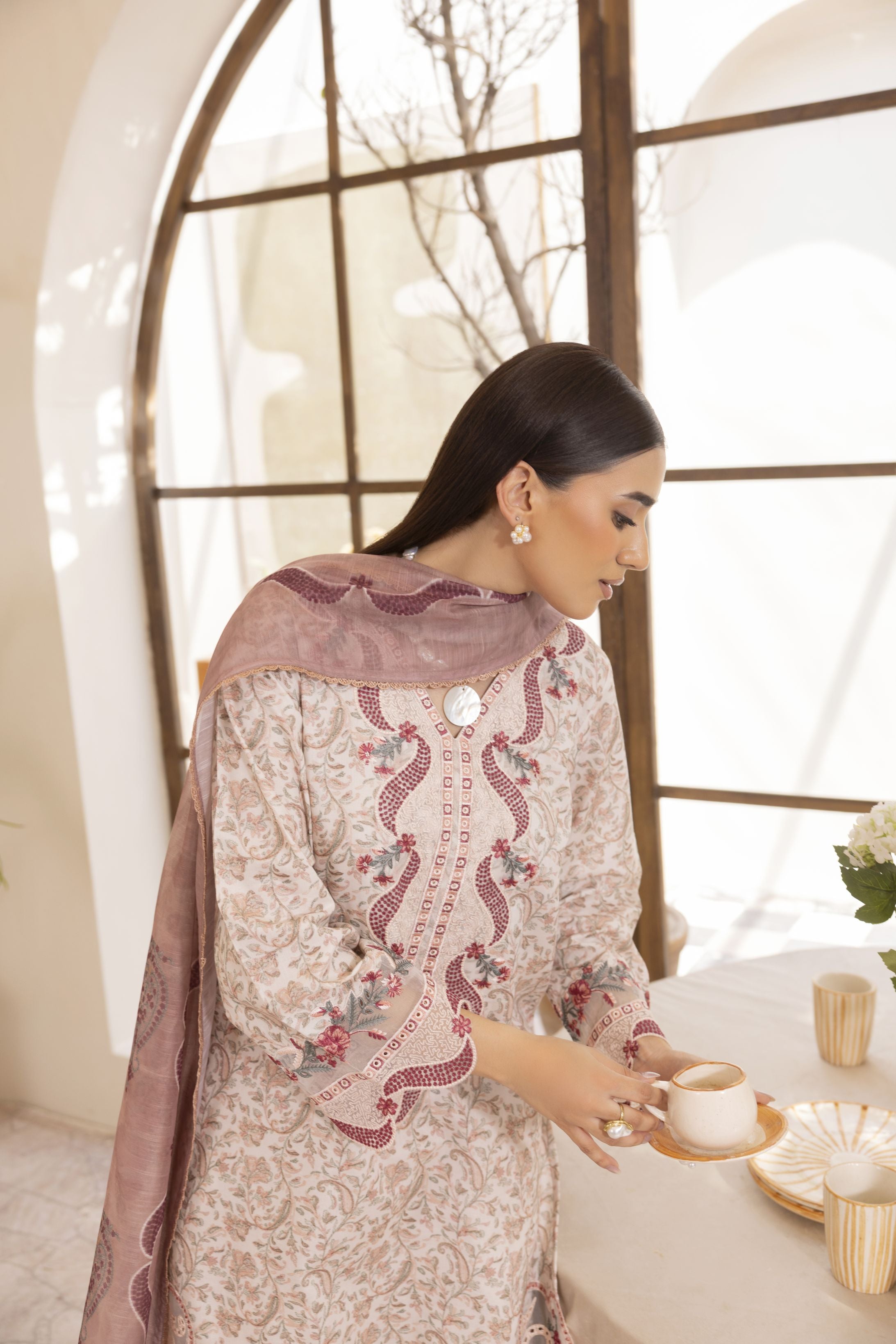 Mohagni Ready to Wear Embroidered Lawn 3pc Suit in Pink Tones SLM3