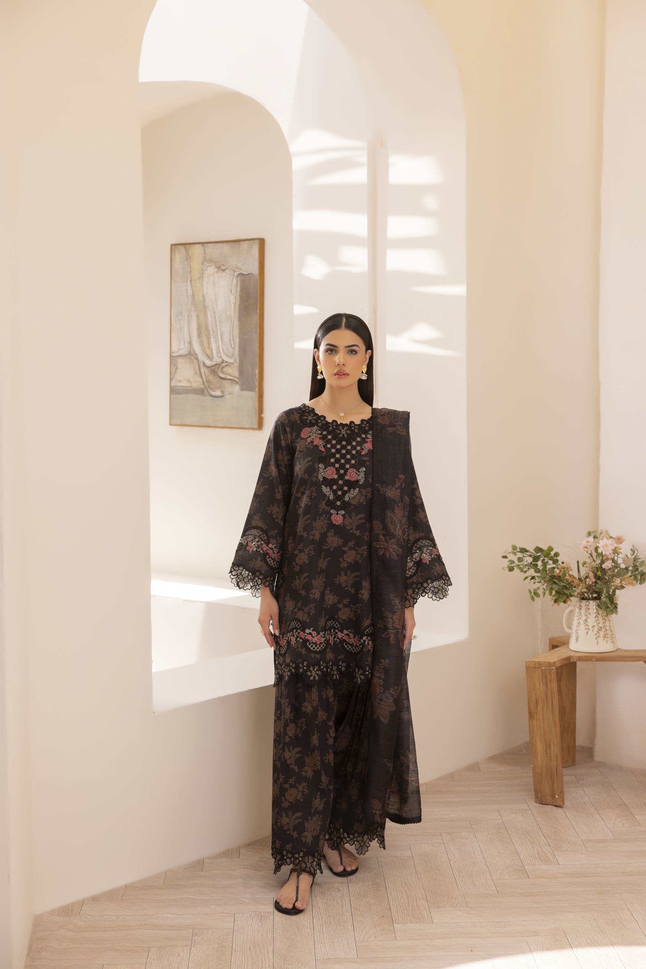 Mohagni Ready to Wear Embroidered Lawn 3pc Farshi Shalwar Suit SLM4