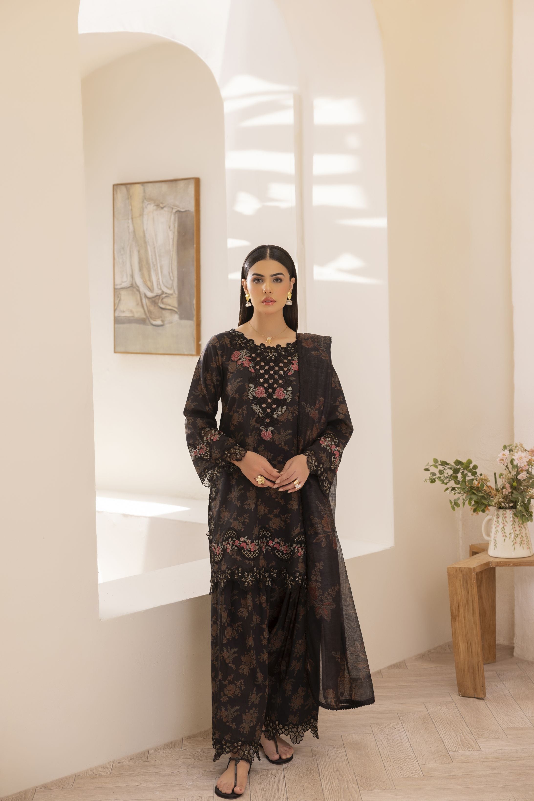 Mohagni Ready to Wear Embroidered Lawn 3pc Farshi Shalwar Suit SLM4