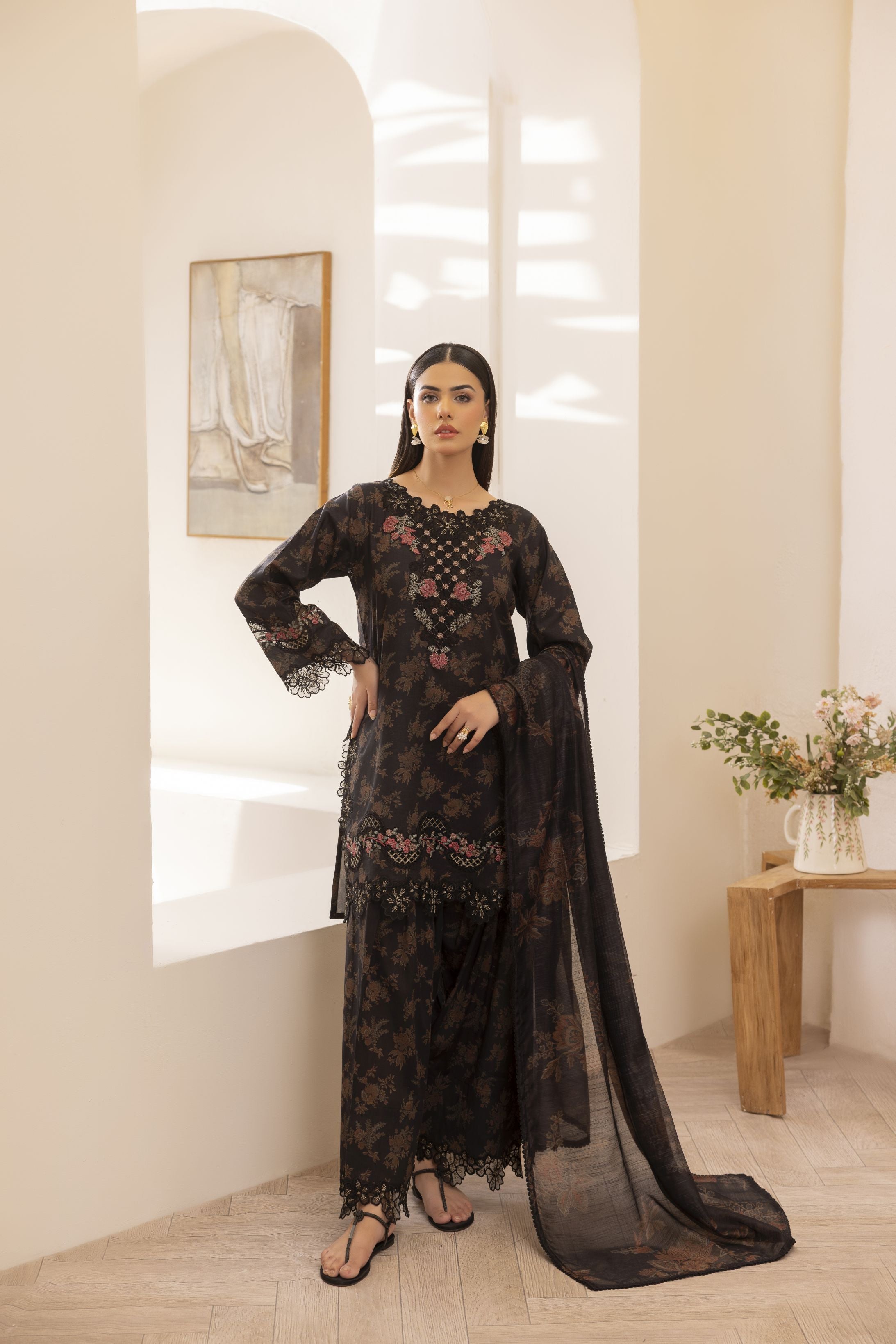 Mohagni Ready to Wear Embroidered Lawn 3pc Farshi Shalwar Suit SLM4