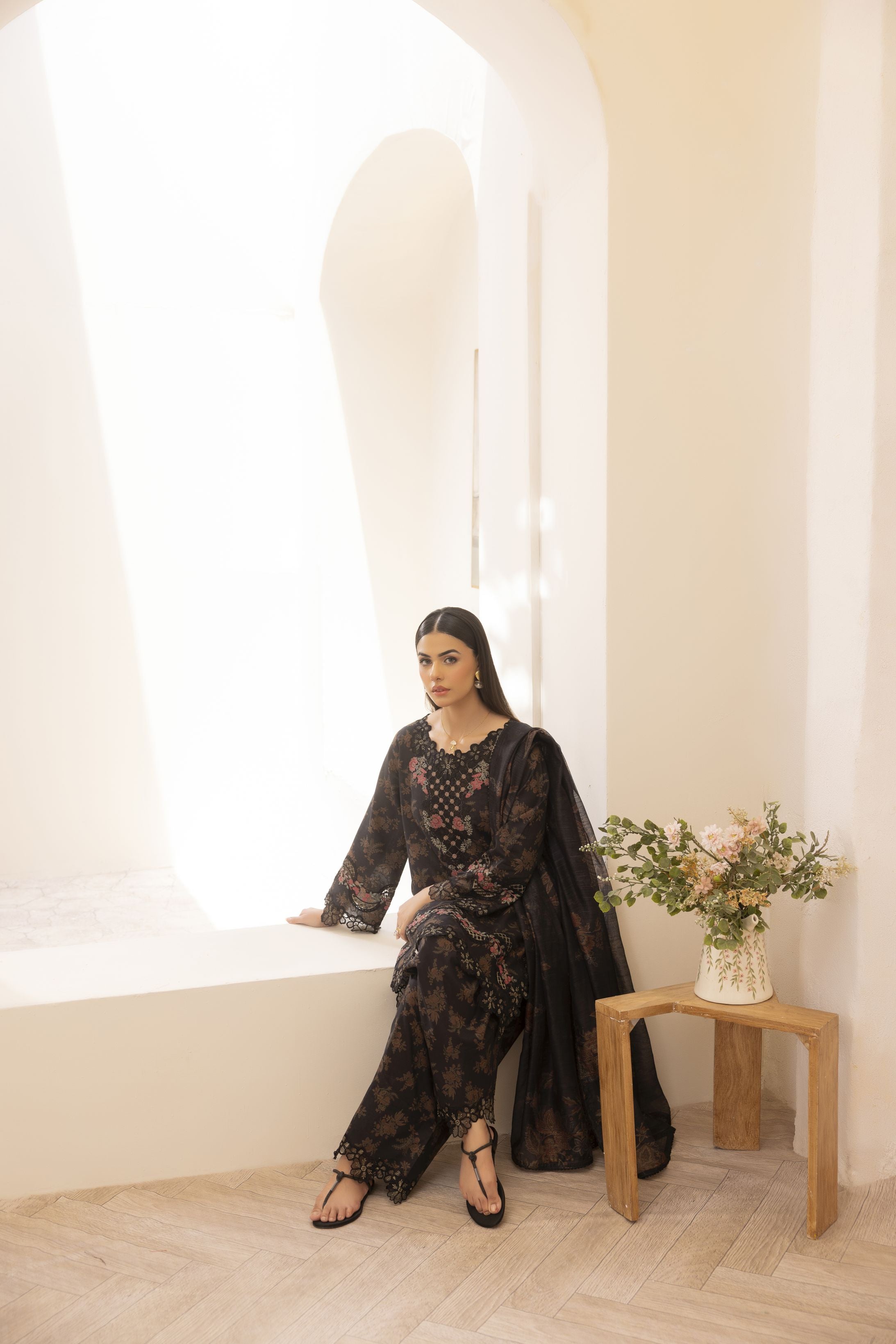 Mohagni Ready to Wear Embroidered Lawn 3pc Farshi Shalwar Suit SLM4