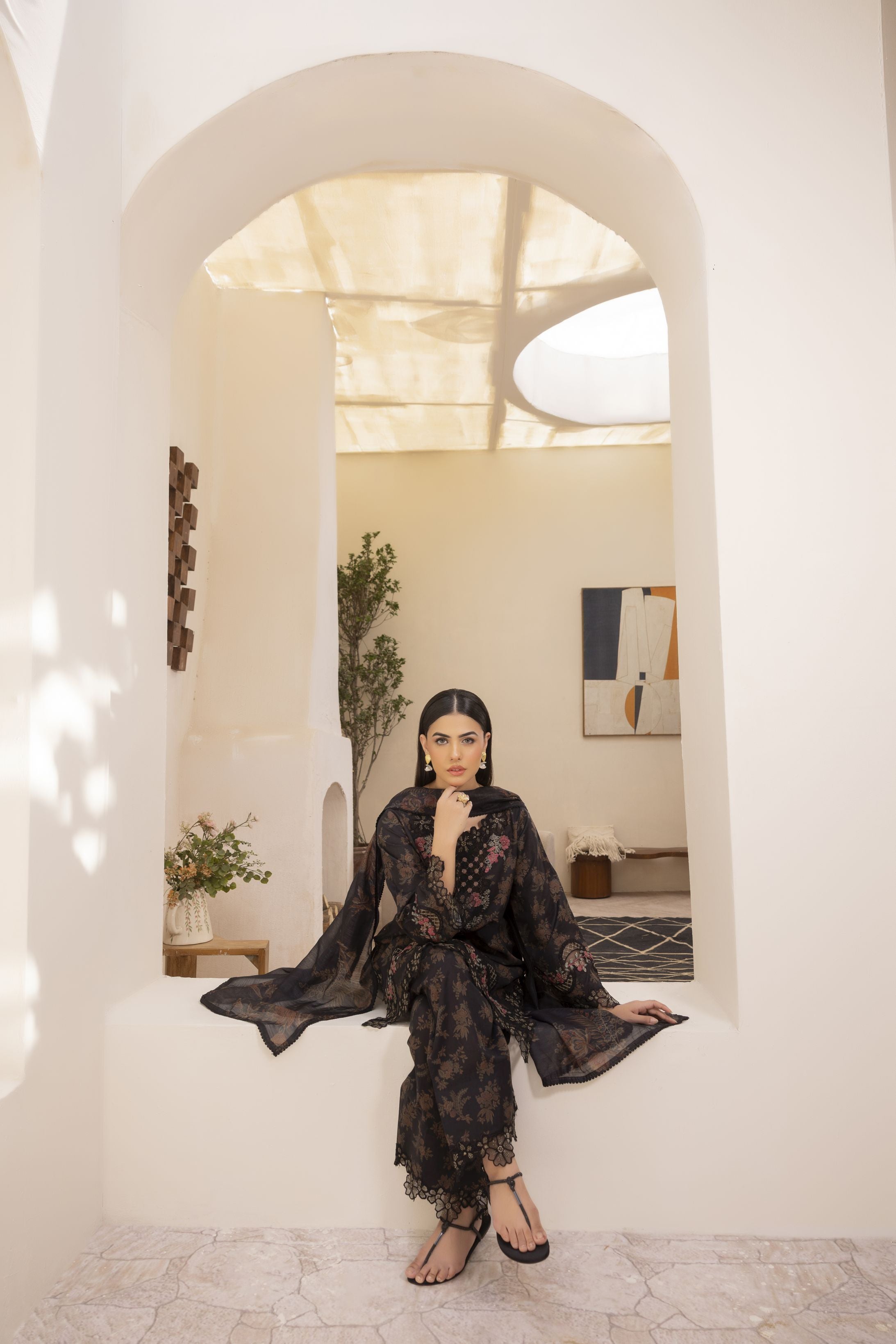 Mohagni Ready to Wear Embroidered Lawn 3pc Farshi Shalwar Suit SLM4