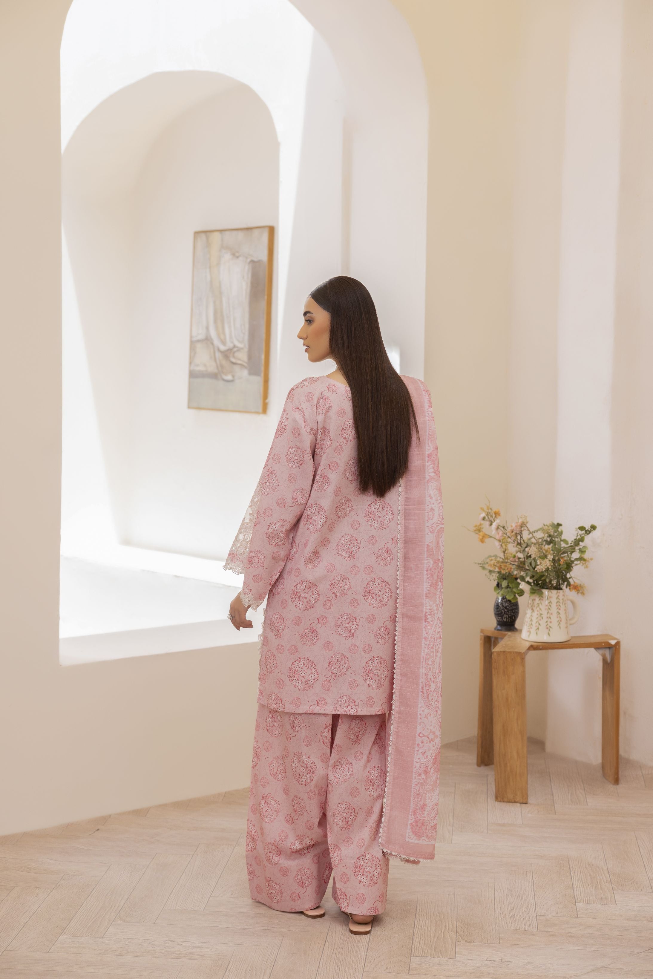 Mohagni Ready to Wear Embroidered Lawn 3pc Farhi Shalwar Suit in Soft Pink SLM5