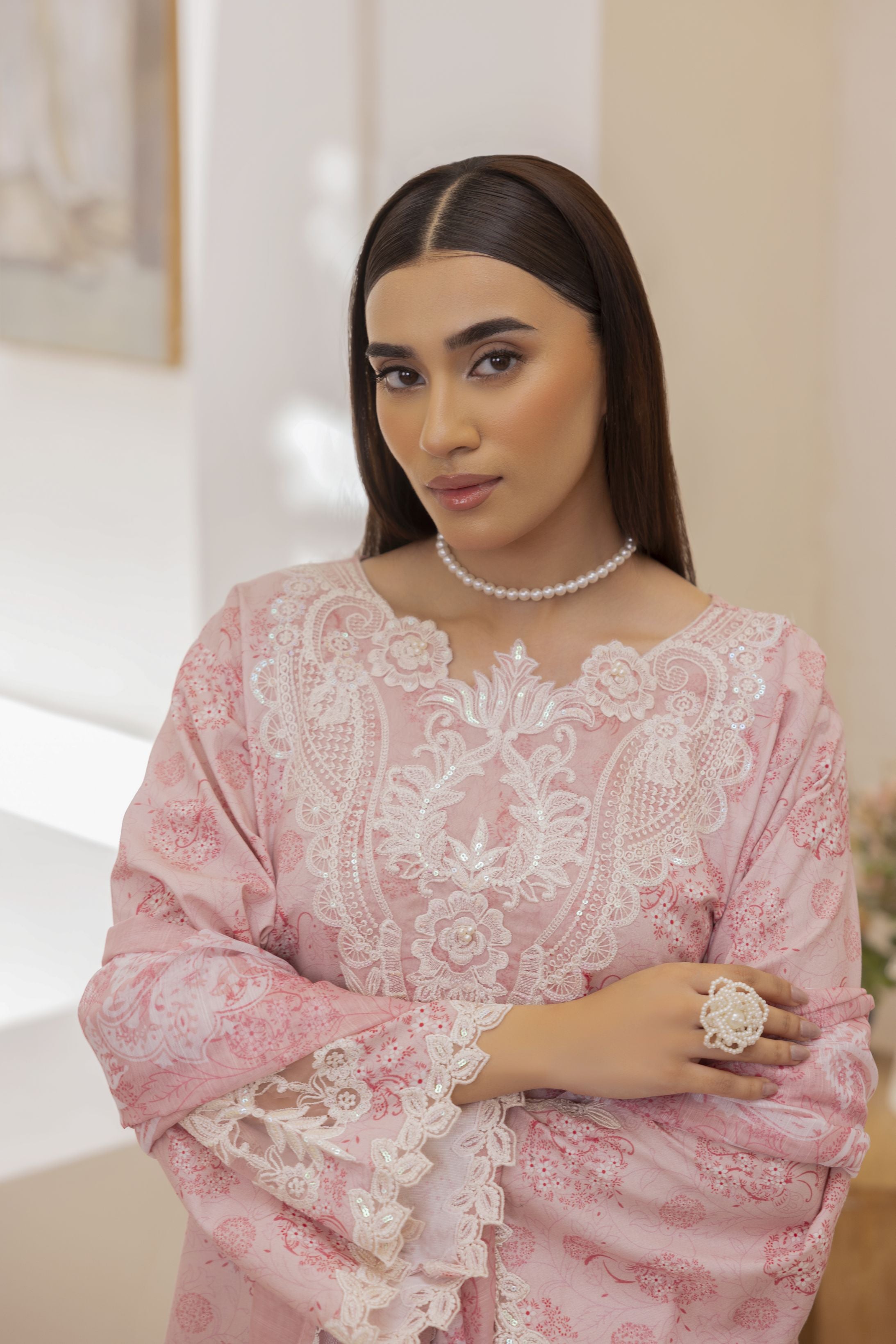 Mohagni Ready to Wear Embroidered Lawn 3pc Farhi Shalwar Suit in Soft Pink SLM5