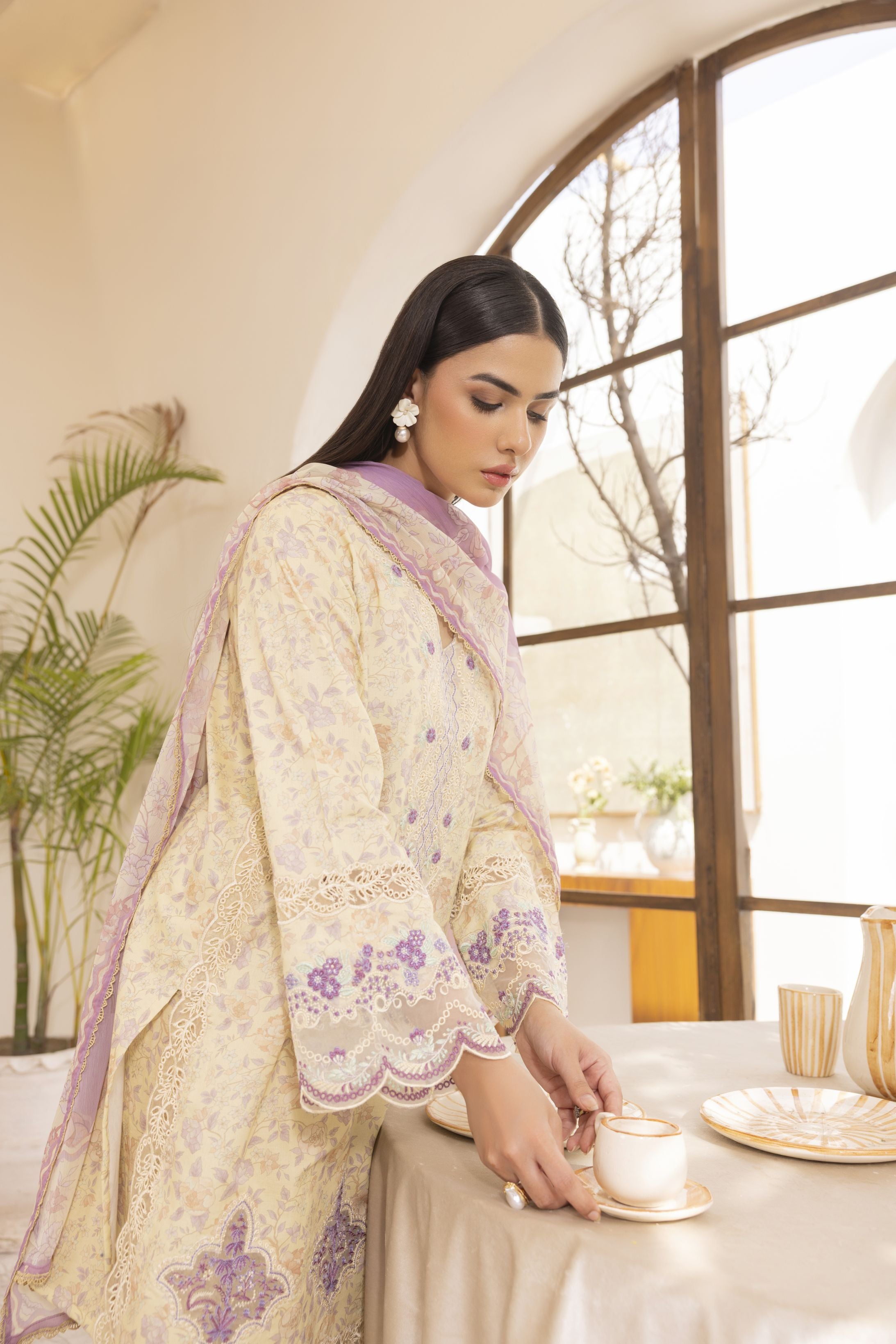 Mohagni Ready to Wear Embroidered Lawn 3pc Farshi Shalwar Suit SLM6