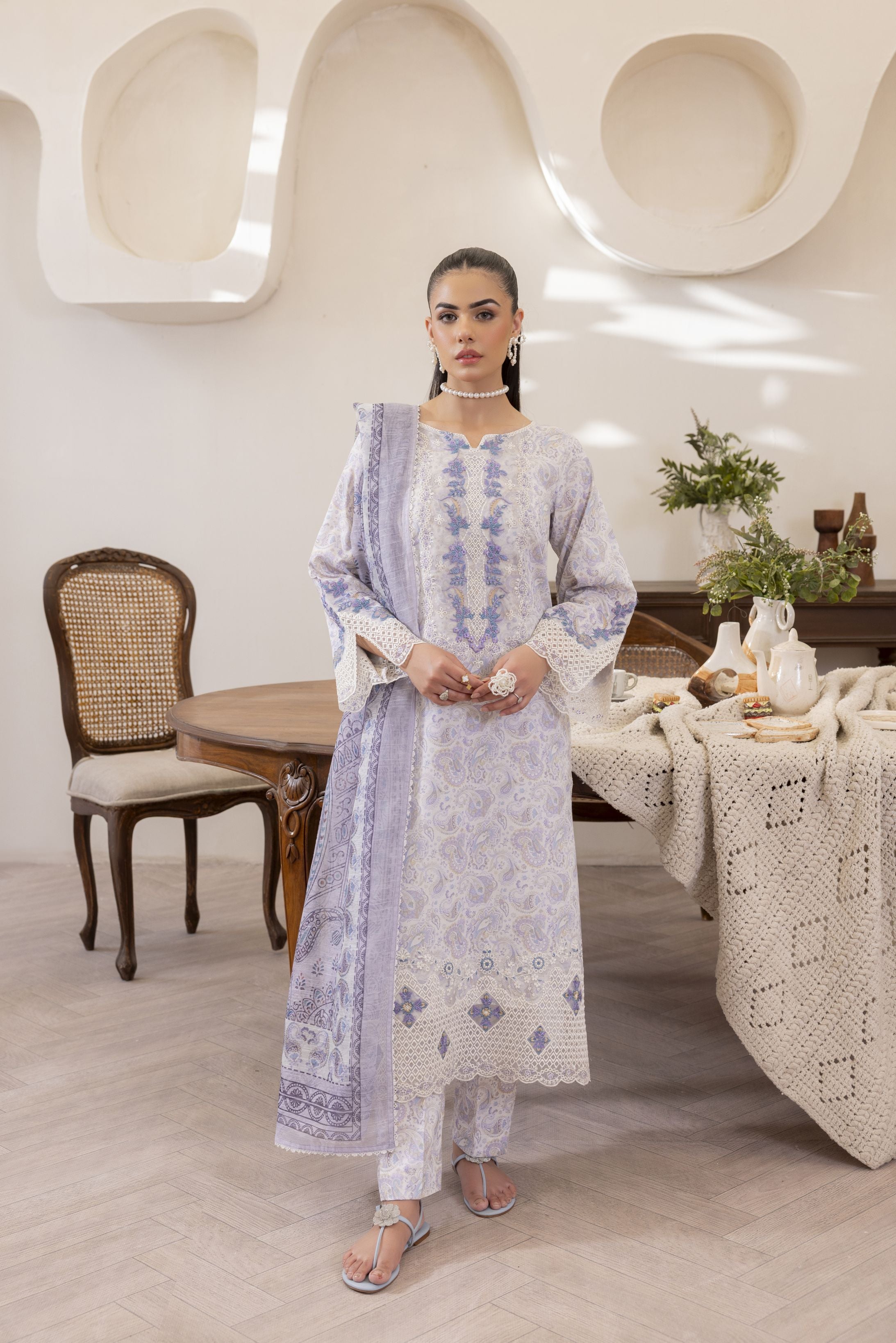 Mohagni Ready to Wear Embroidered Lawn 3pc Suit in Lilac Blue SLM8