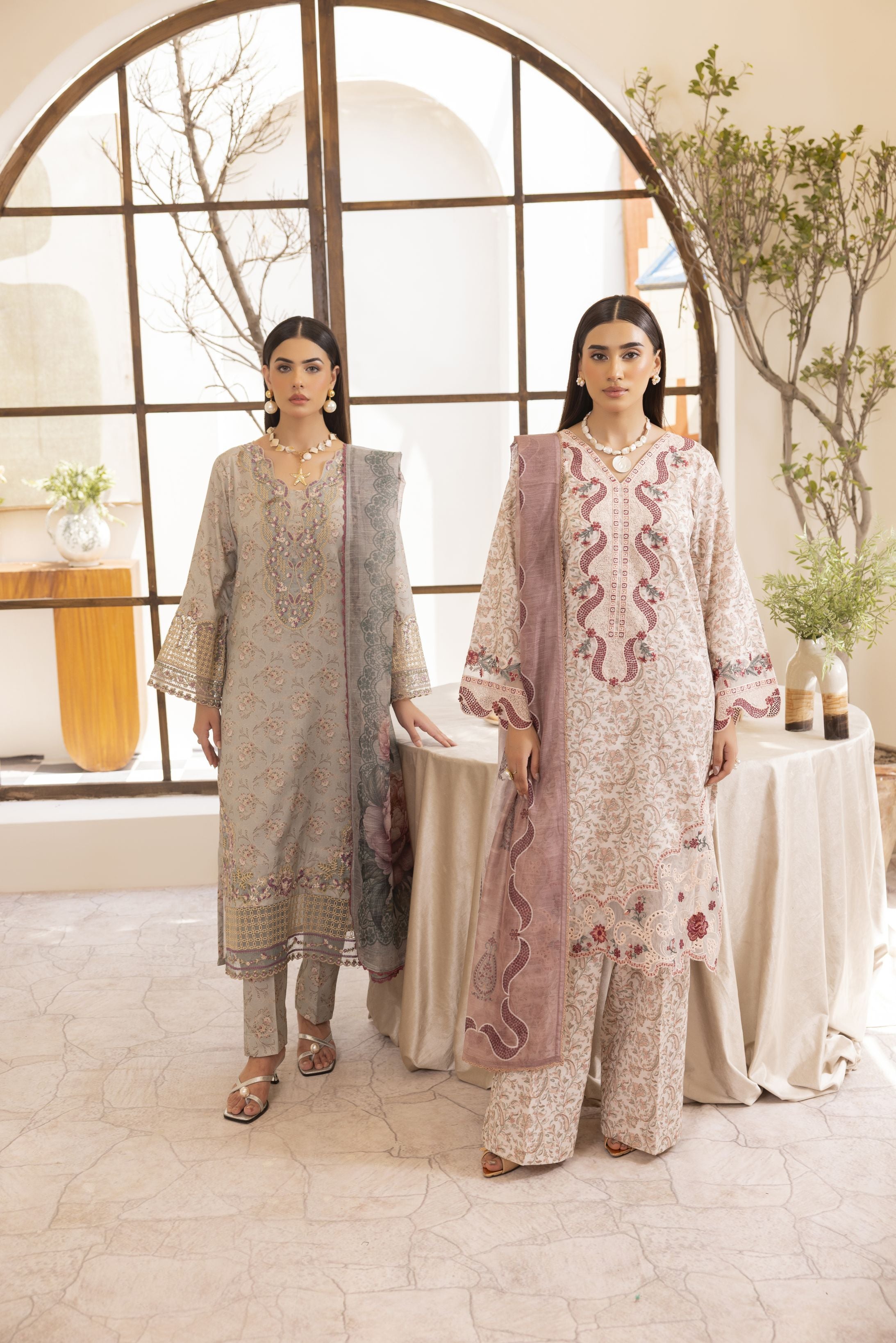 Mohagni Ready to Wear Embroidered Lawn 3pc Suit in Pink Tones SLM3