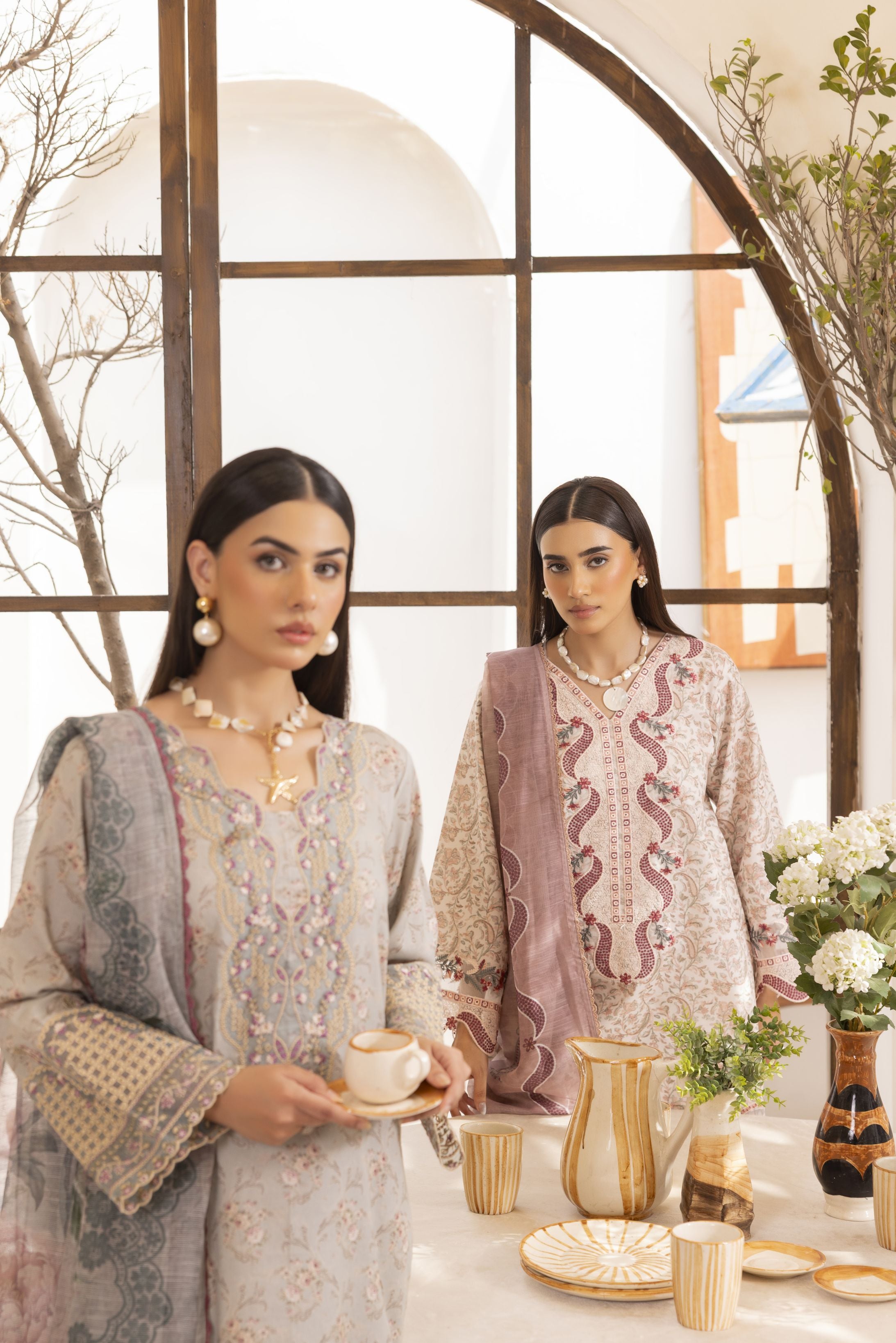 Mohagni Ready to Wear Embroidered Lawn 3pc Suit in Pink Tones SLM3