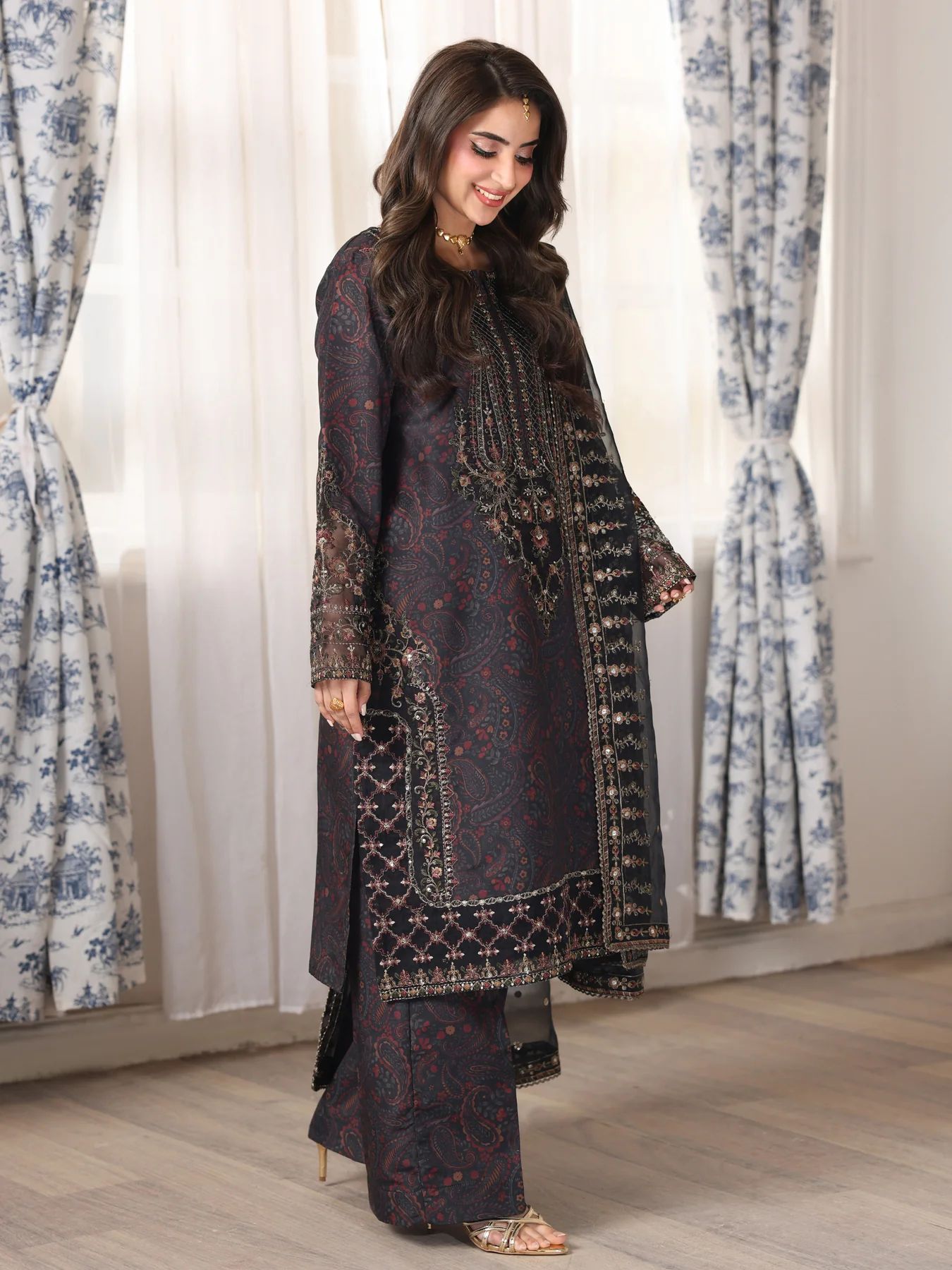 Mohagni MSA5 Mother Daughter Silk Viscose Embroidered 3pc Suit