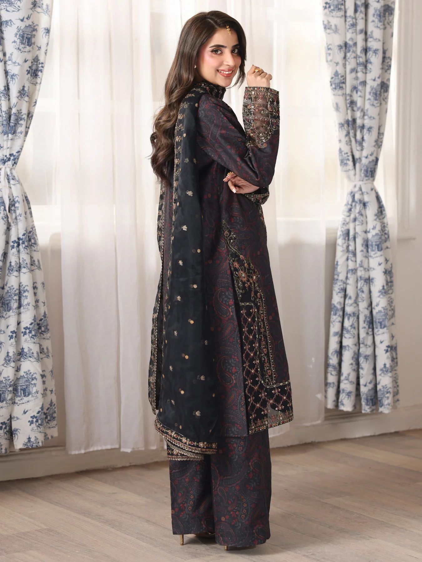 Mohagni MSA5 Mother Daughter Silk Viscose Embroidered 3pc Suit