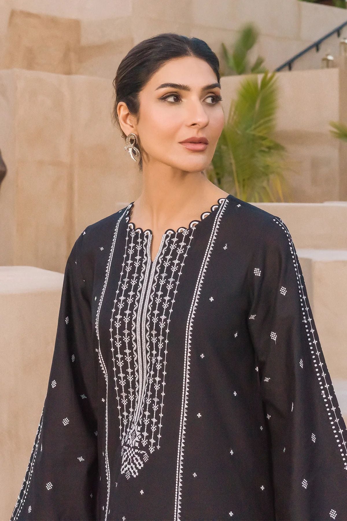 Mirage by Sahar Chikankari Lawn CK-L1-04