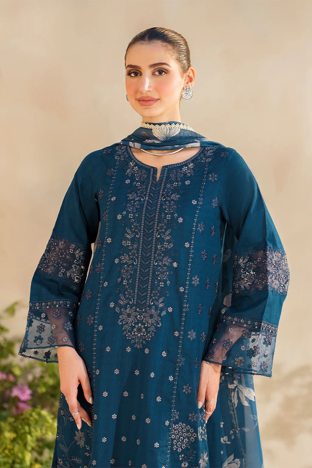 IZNIK Festive Lawn SFL-01