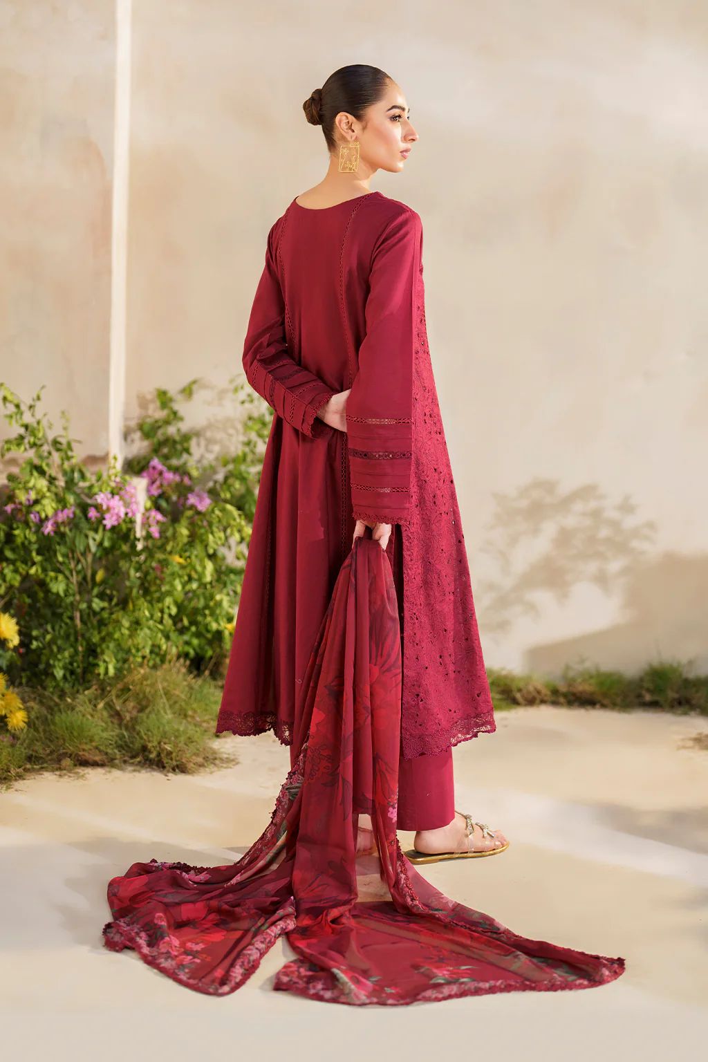 IZNIK Festive Lawn SFL-02