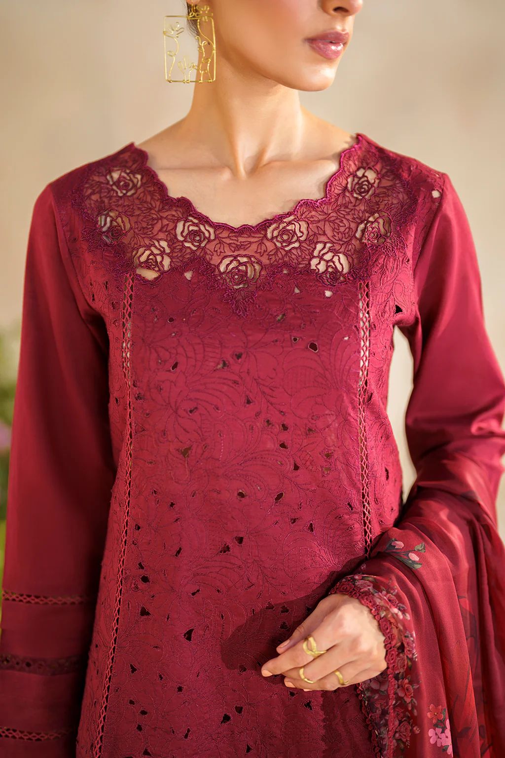 IZNIK Festive Lawn SFL-02