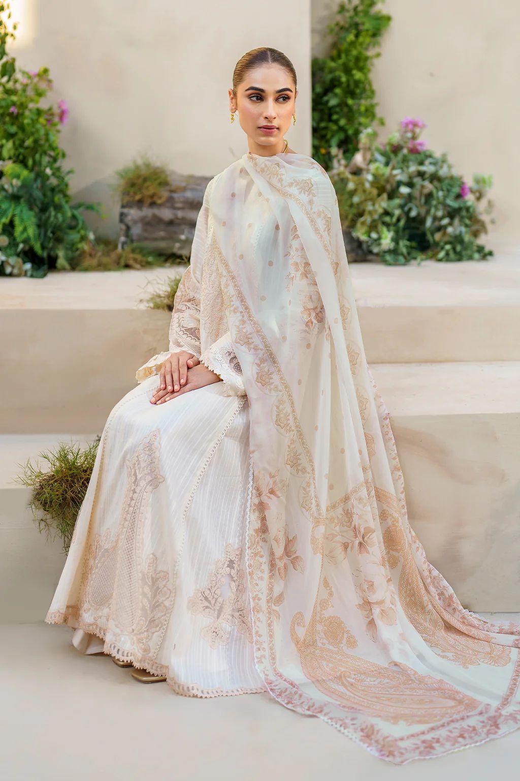 IZNIK Festive Lawn SFL-03