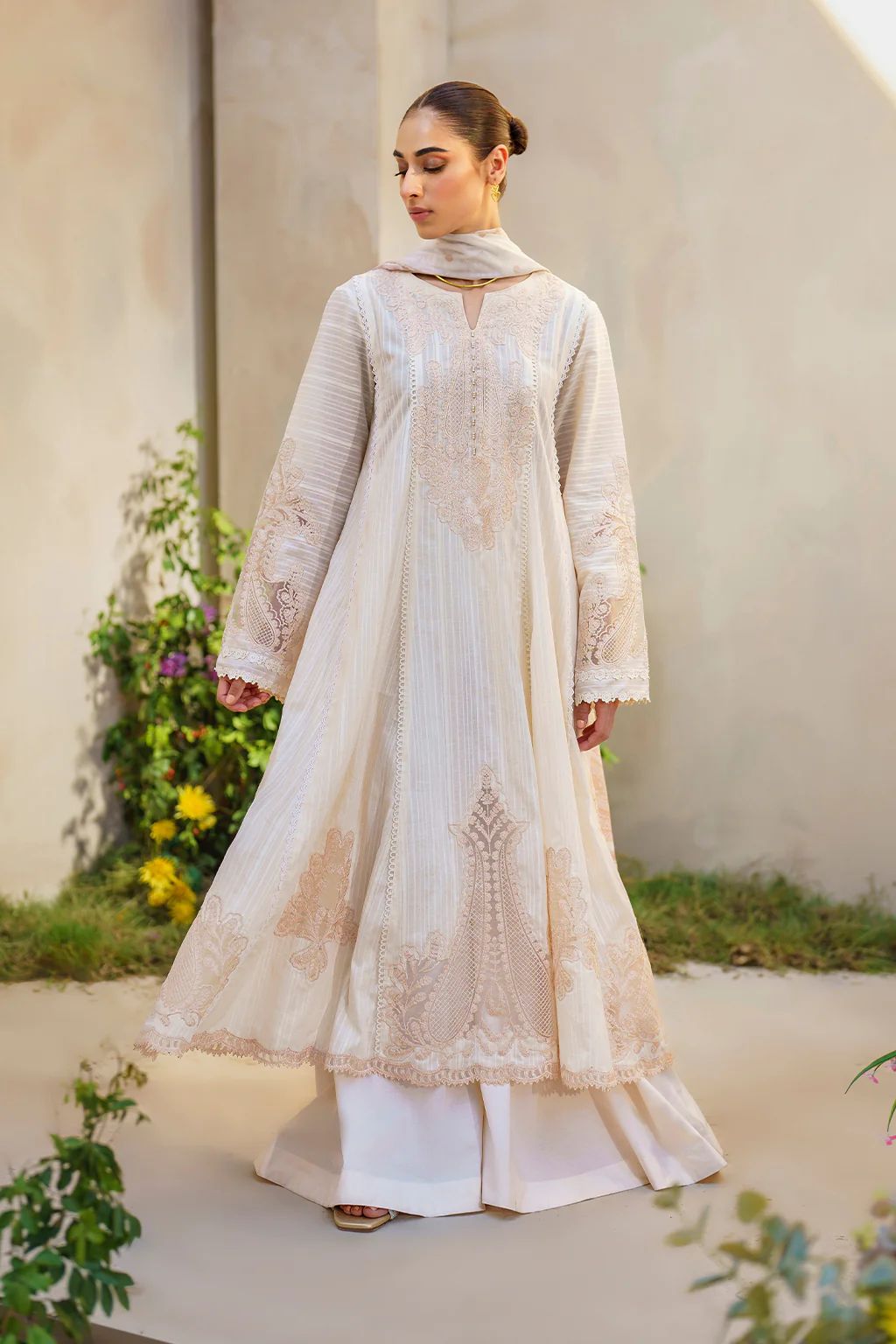 IZNIK Festive Lawn SFL-03