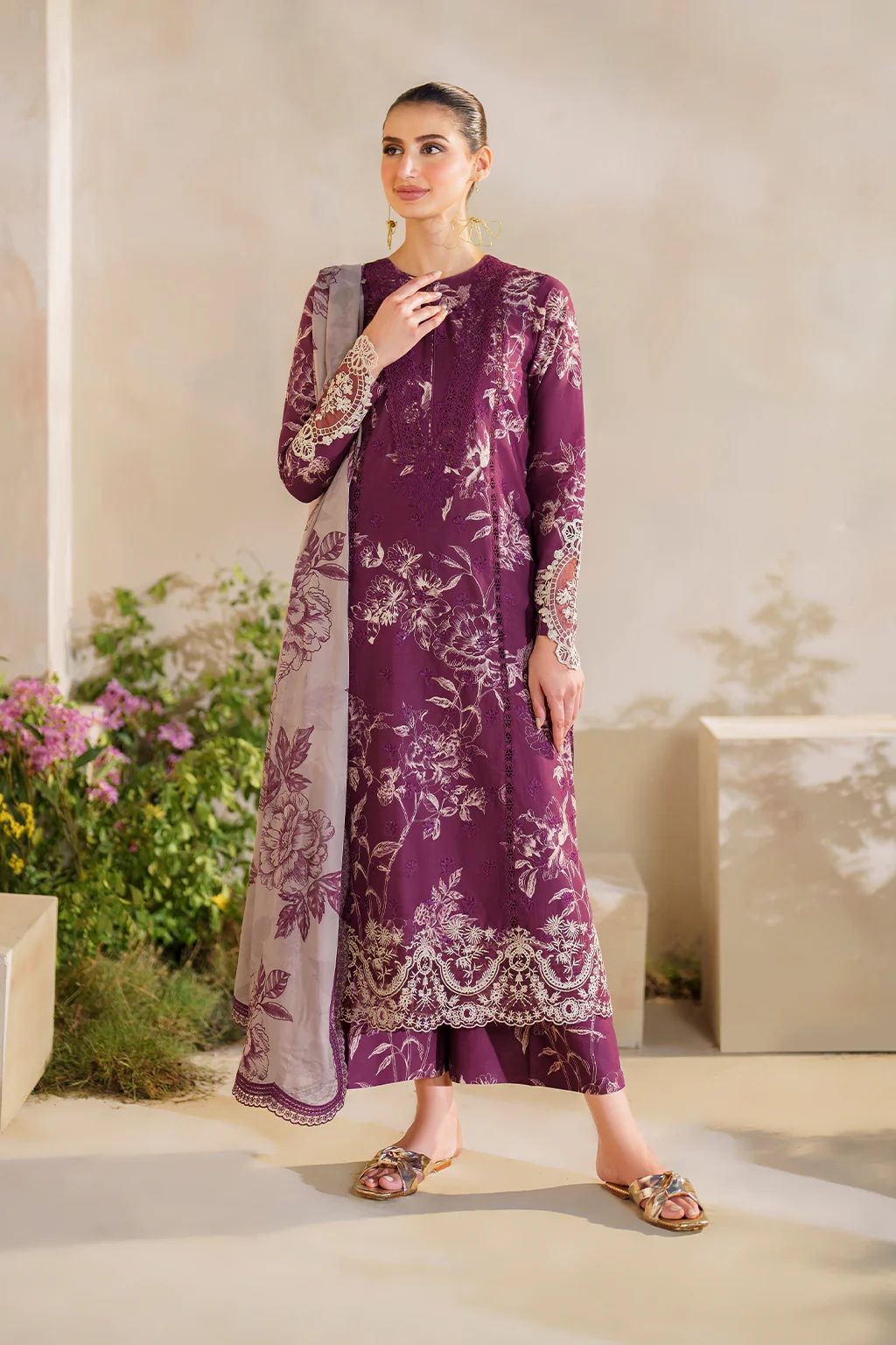 IZNIK Festive Lawn SFL-04