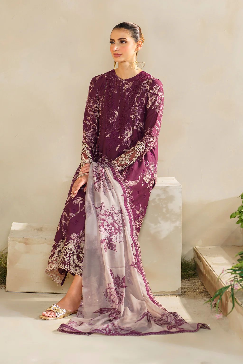 IZNIK Festive Lawn SFL-04