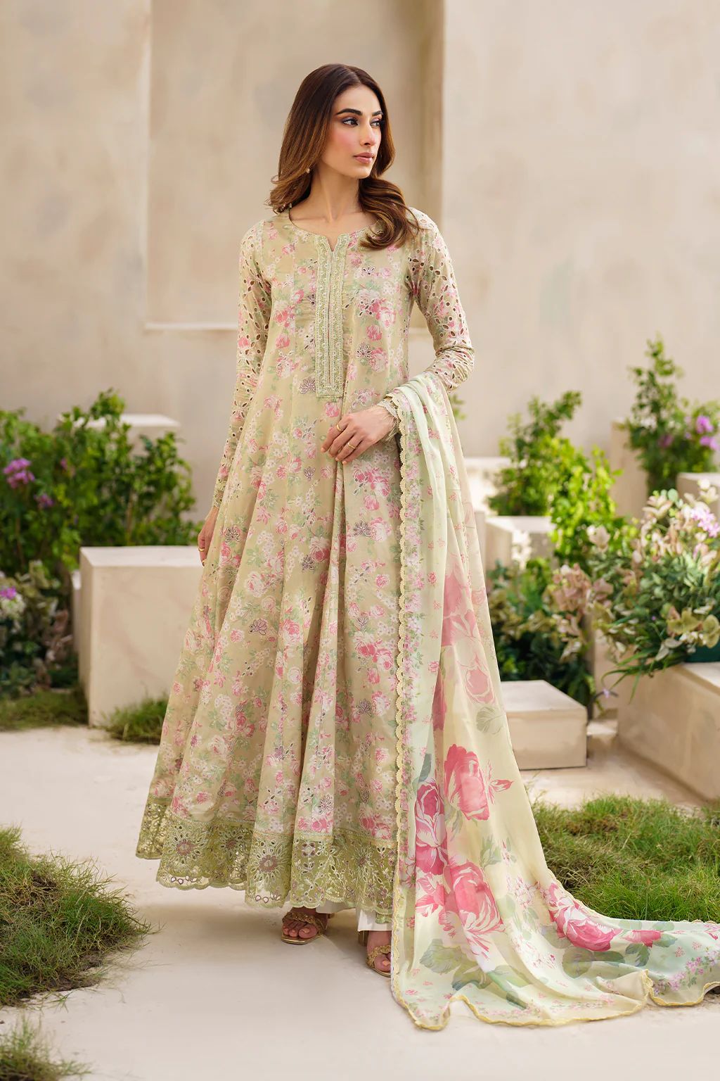 IZNIK Festive Lawn SFL-05