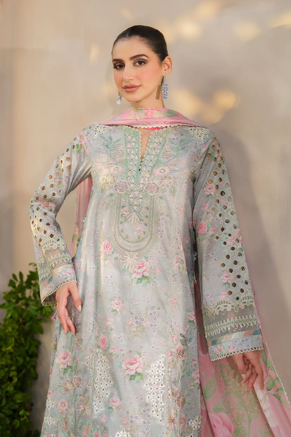 IZNIK Festive Lawn SFL-07