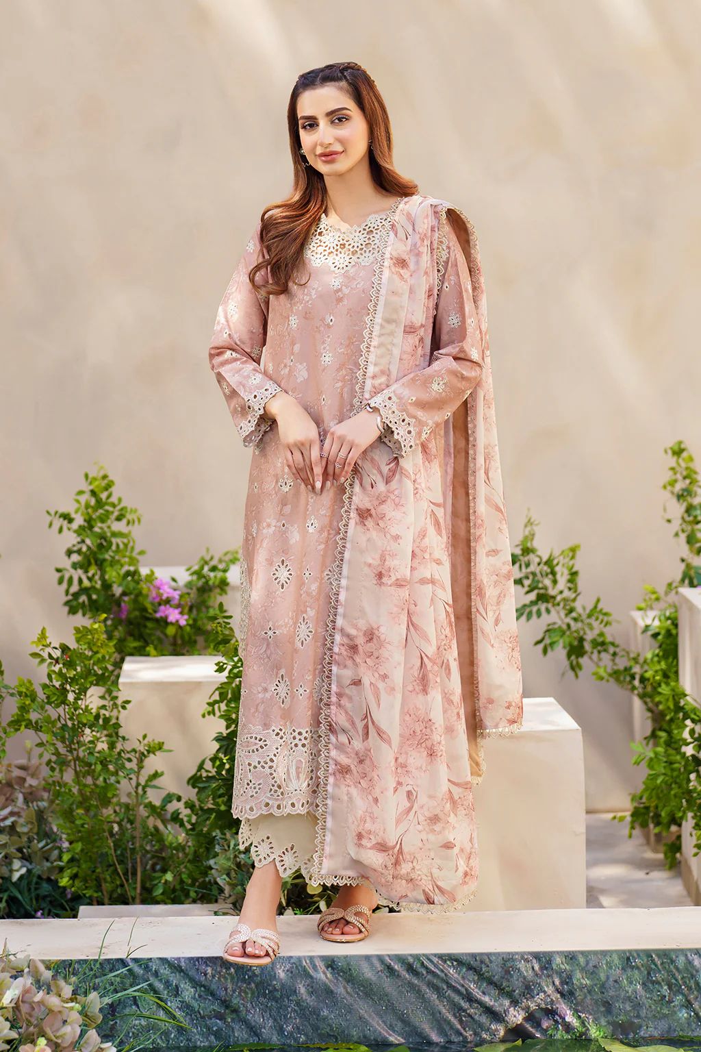 IZNIK Festive Lawn SFL-11