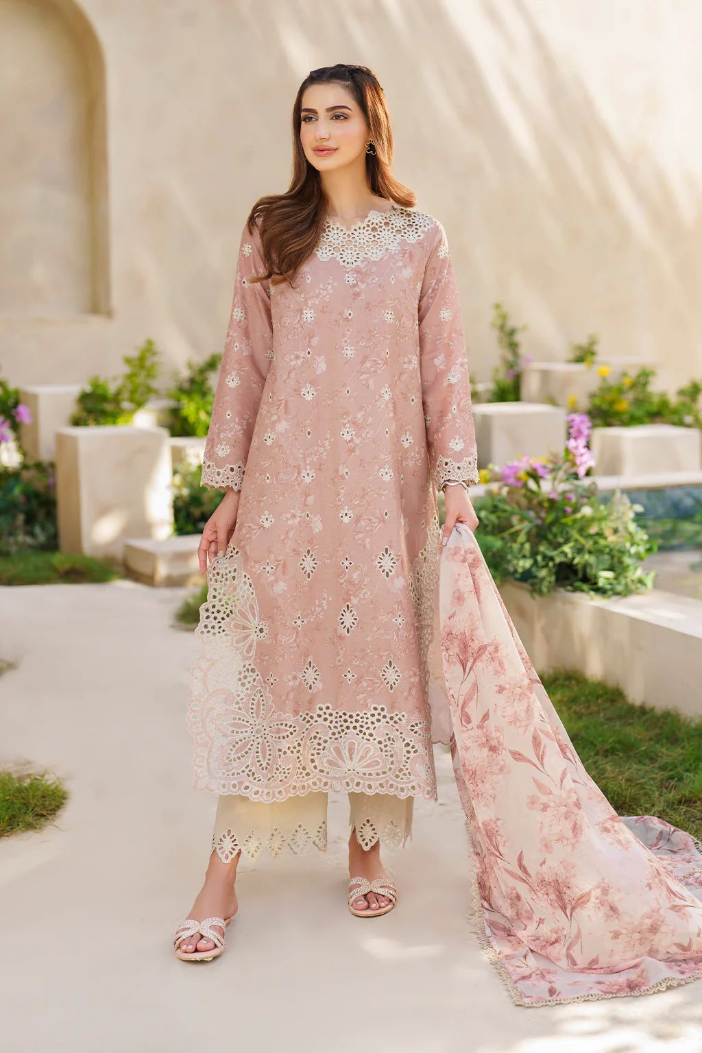 IZNIK Festive Lawn SFL-11