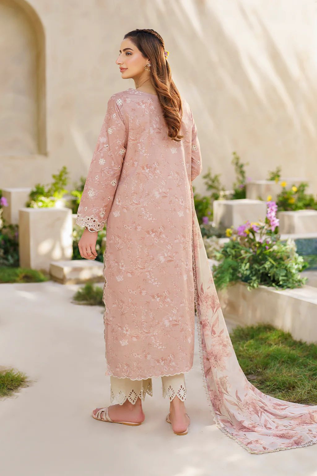 IZNIK Festive Lawn SFL-11