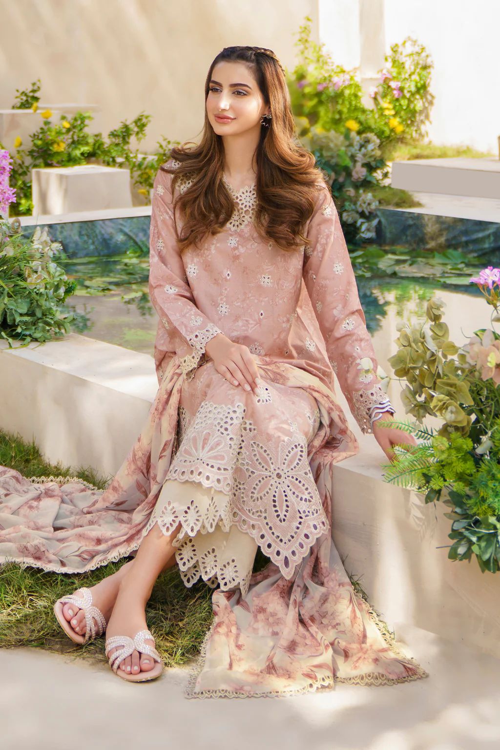 IZNIK Festive Lawn SFL-11