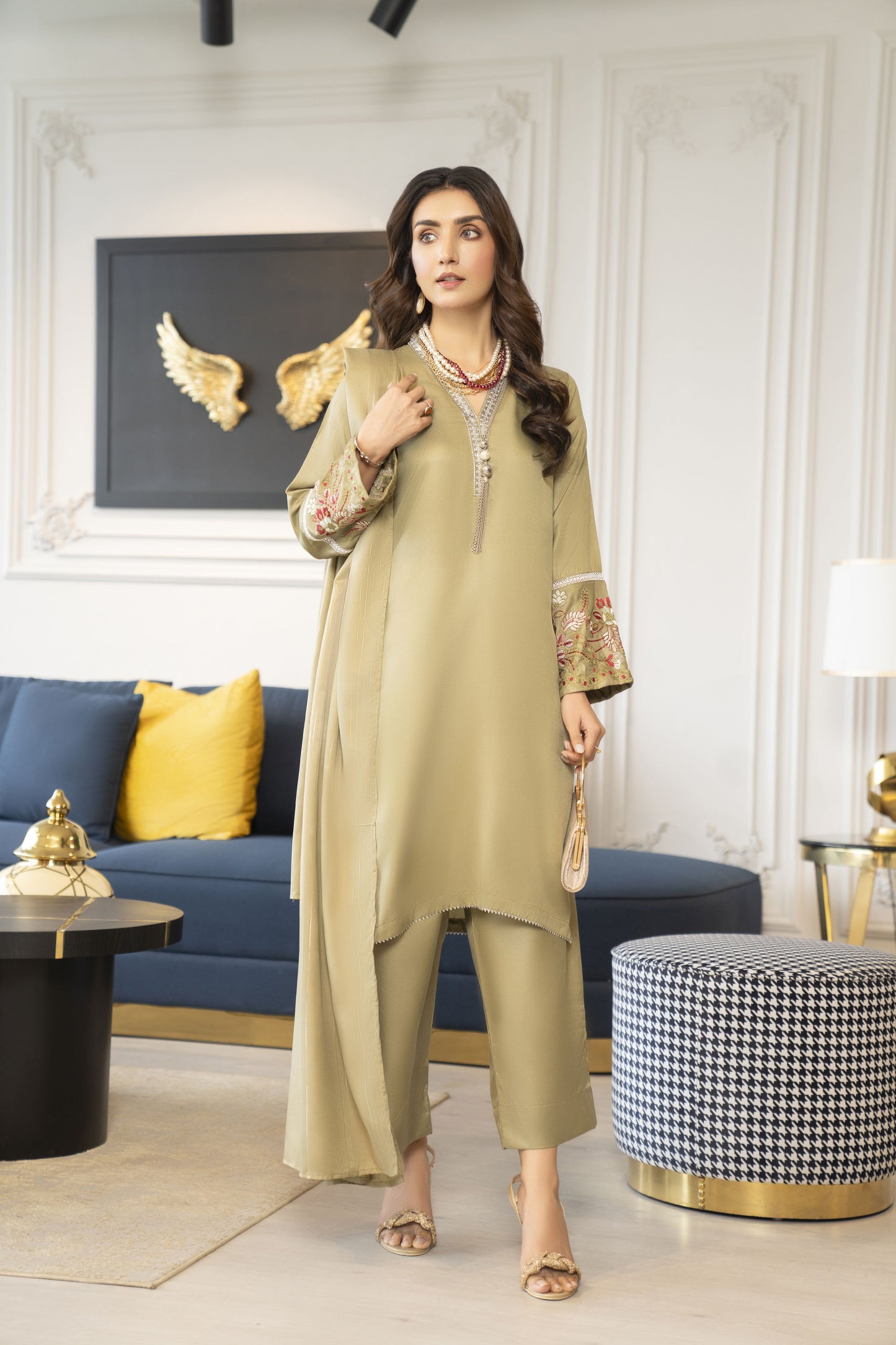 Pashmina Winter Shawl Collection by Sakeena Hasan SHP1