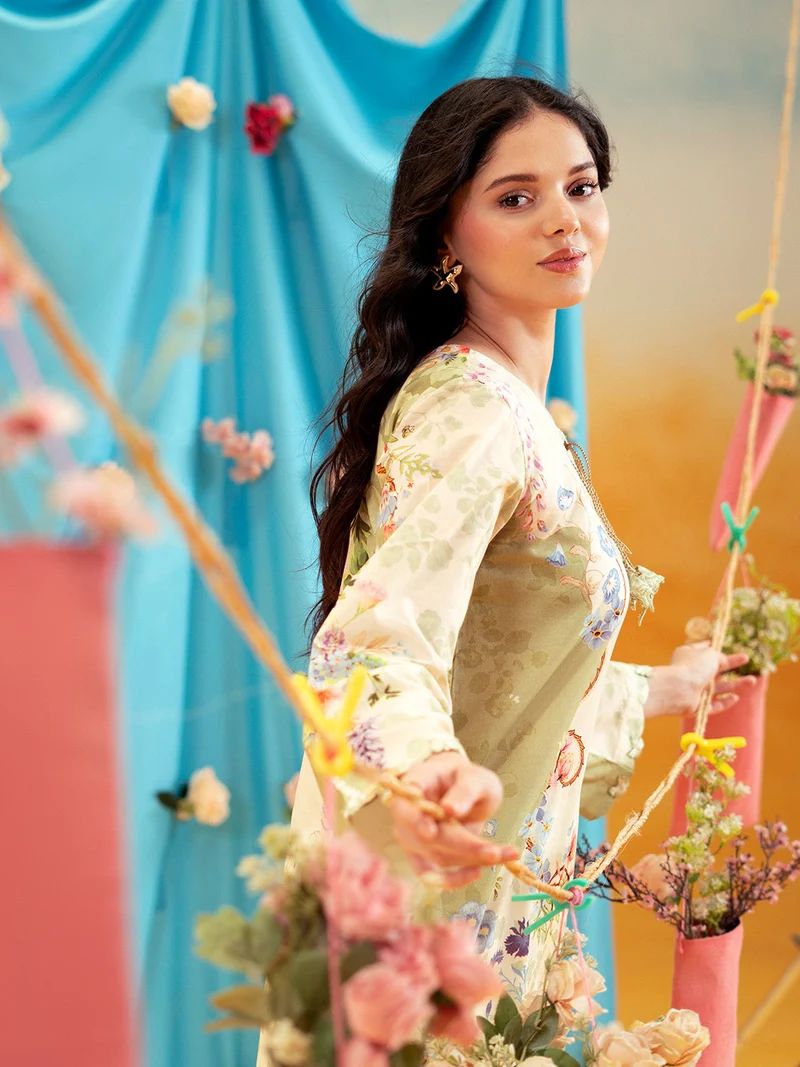 Aabpara 2pc Ivory Floral Pure Lawn Palazzo Suit – ROZ3