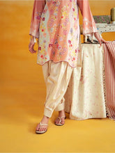 Aabpara 2pc Peach Floral Pure Lawn Suit with Box Pleat Shalwar – ROZ5