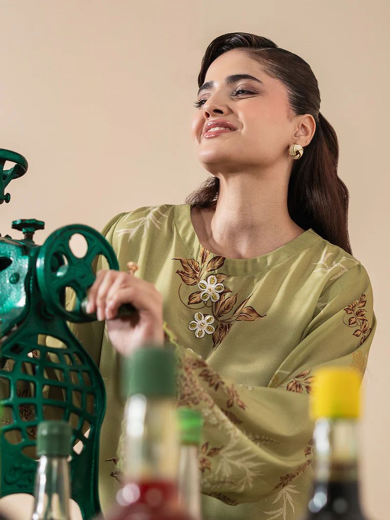 Mona Mausam MM7 Ready to Wear 2pc Printed Blended Lawn Suit – Olive Green Floral