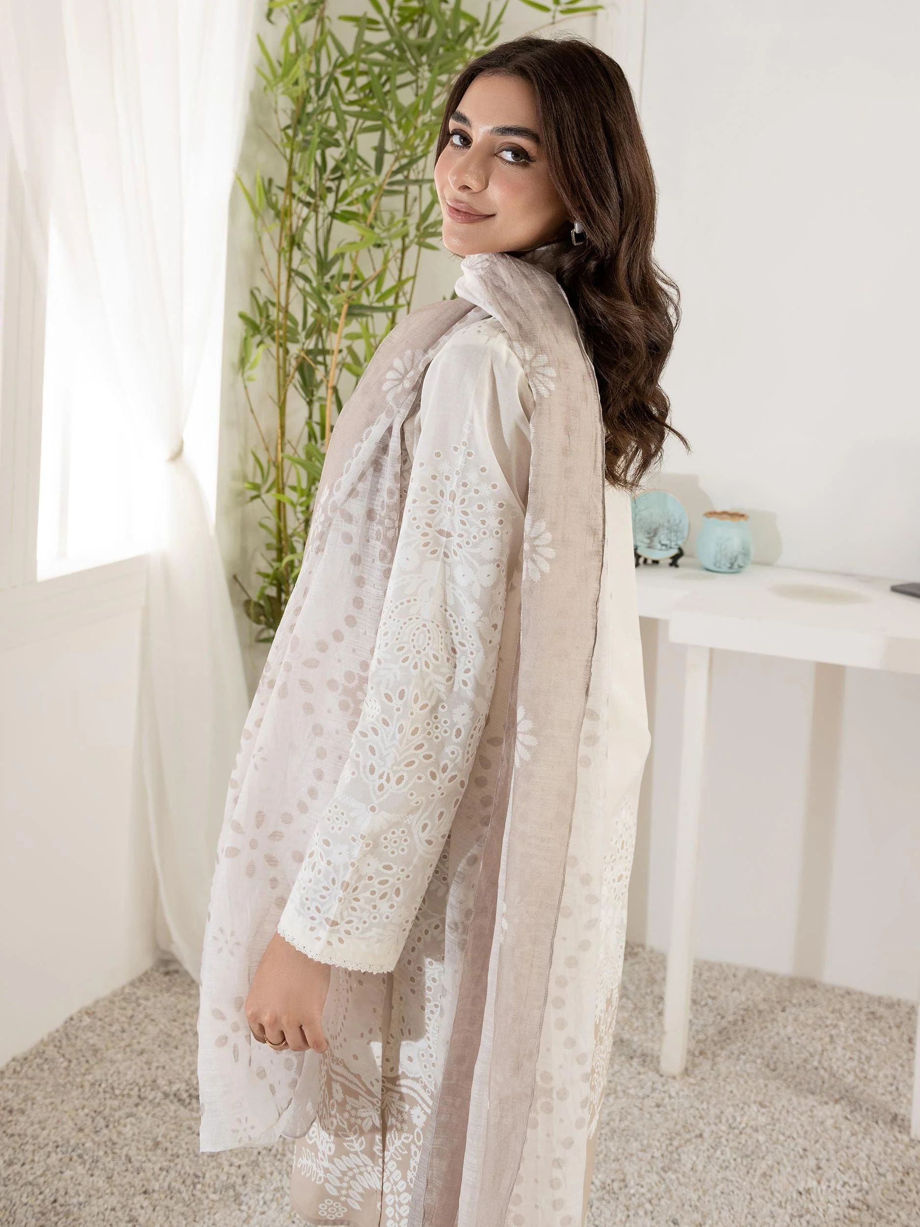3pc Ready to Wear Dress by Limelight U2778-White