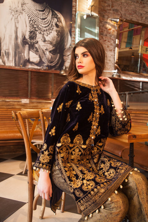 Black Luxe 2 Pcs Luxury Velvet Dress by Gulwarun