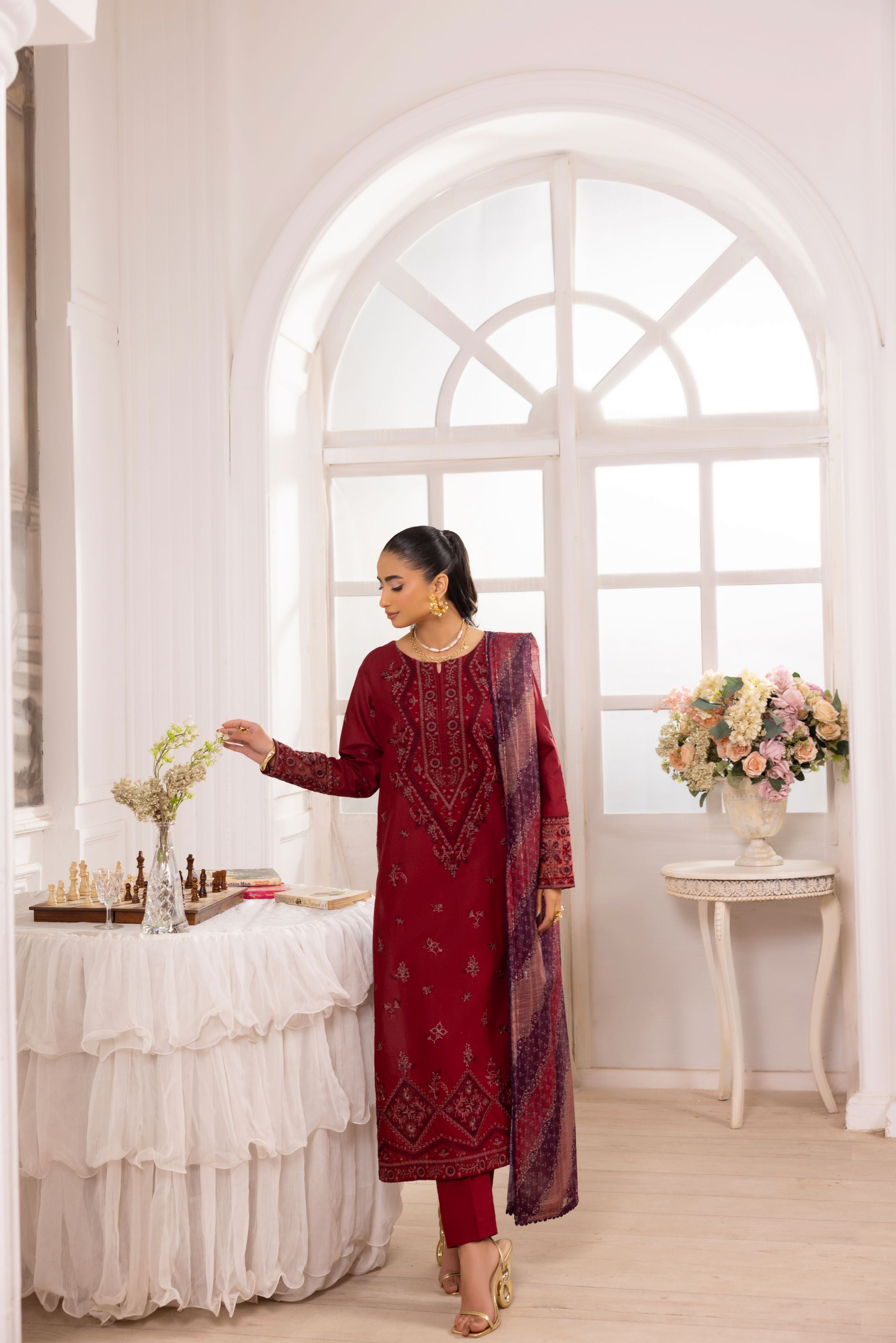 Lawn Breeze by Mohagni – 3pc Ready to Wear Cotton Suit LMB1