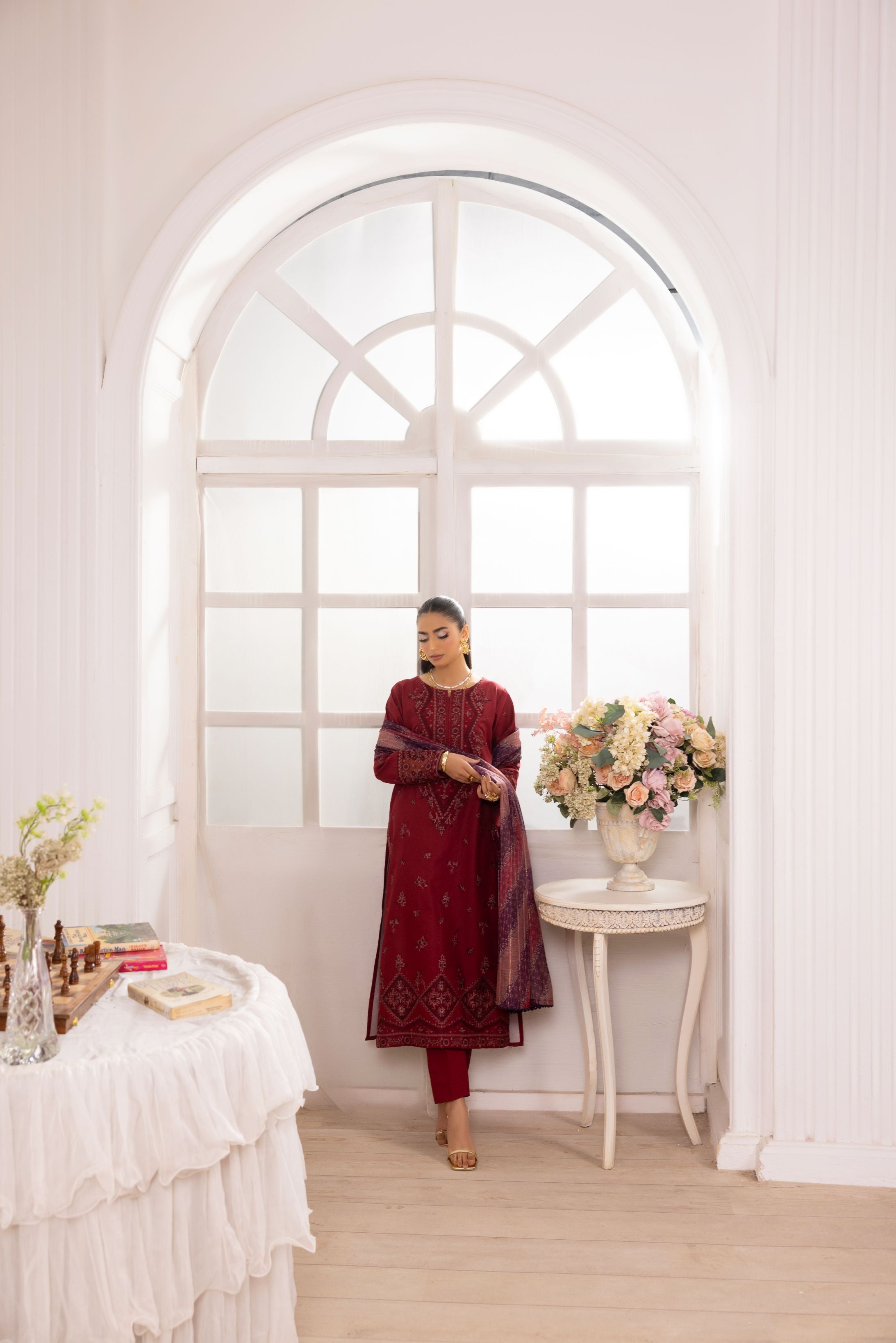 Lawn Breeze by Mohagni – 3pc Ready to Wear Cotton Suit LMB1