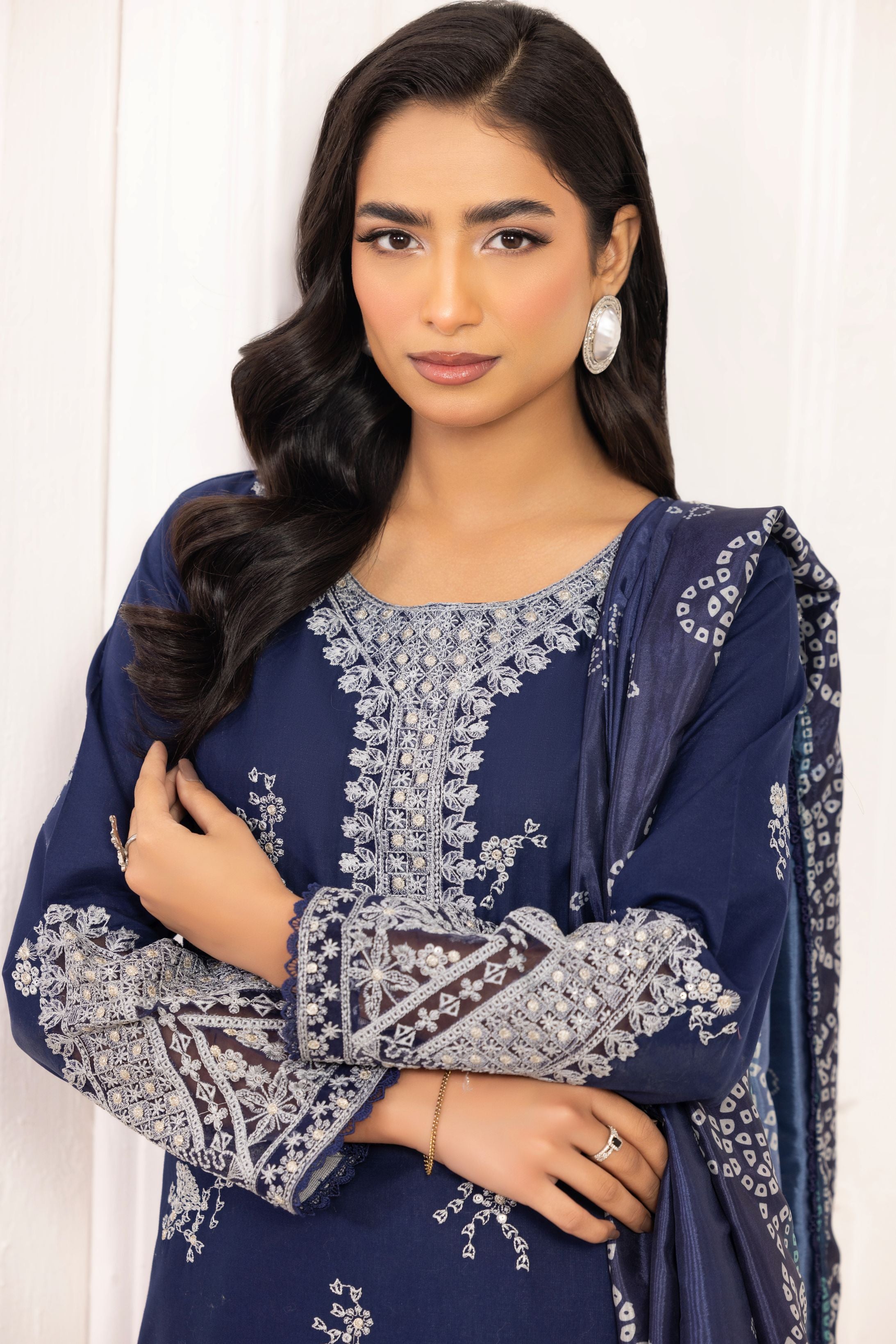 Lawn Breeze by Mohagni – 3pc Ready to Wear Cotton Womenswear Suit LMB4