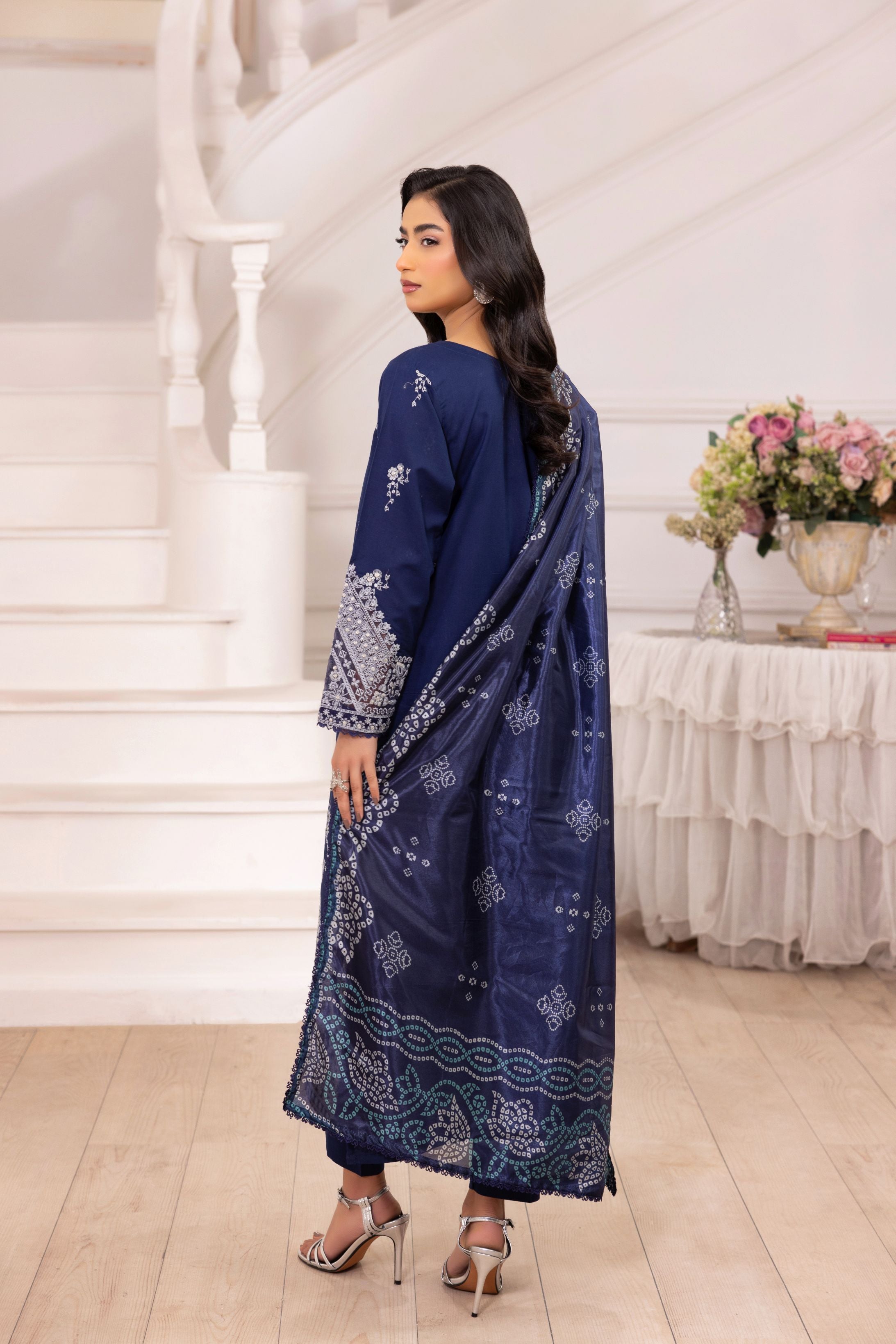 Lawn Breeze by Mohagni – 3pc Ready to Wear Cotton Womenswear Suit LMB4