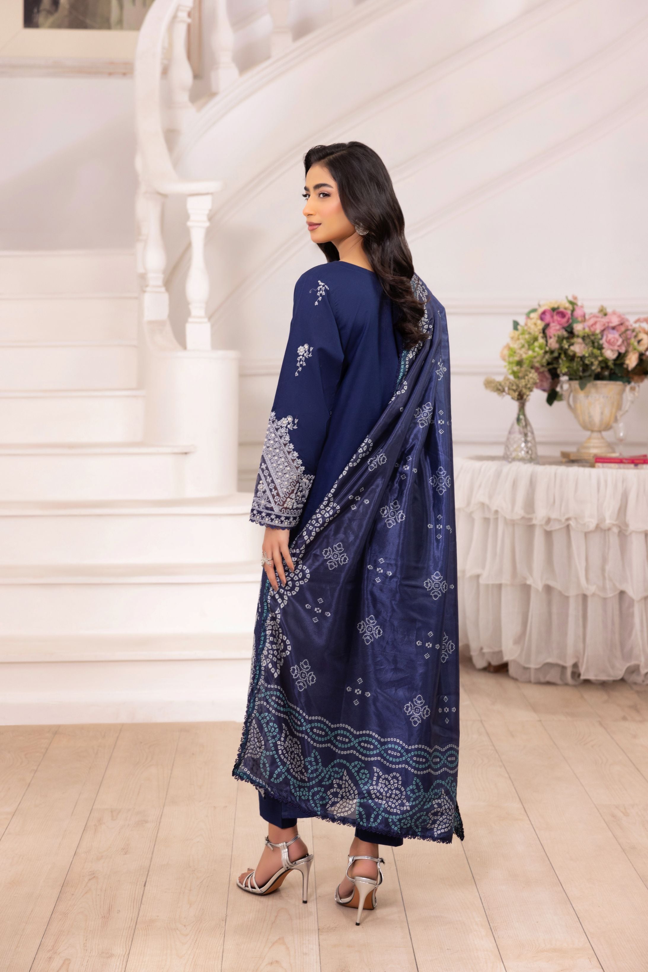 Lawn Breeze by Mohagni – 3pc Ready to Wear Cotton Womenswear Suit LMB4