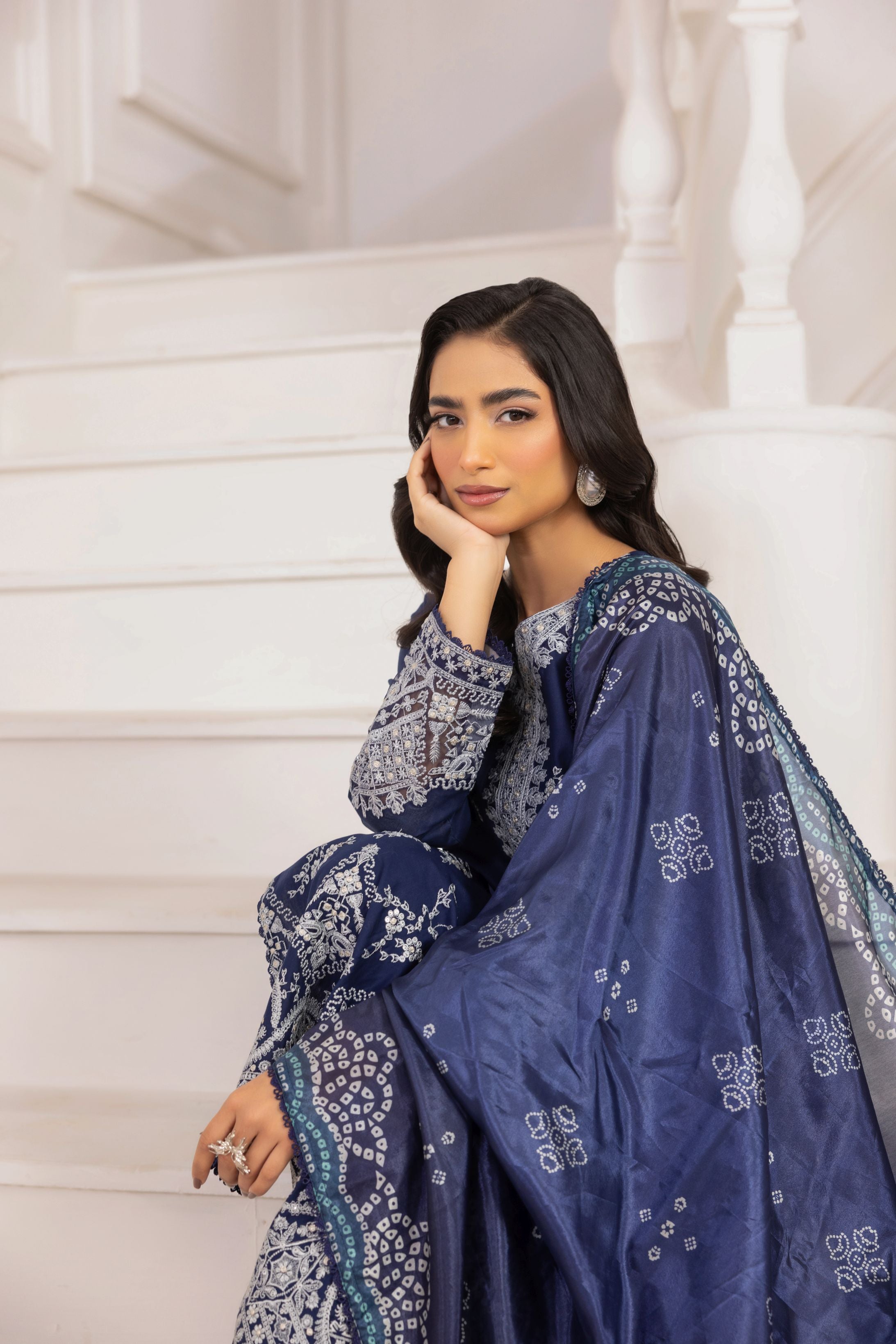 Lawn Breeze by Mohagni – 3pc Ready to Wear Cotton Womenswear Suit LMB4