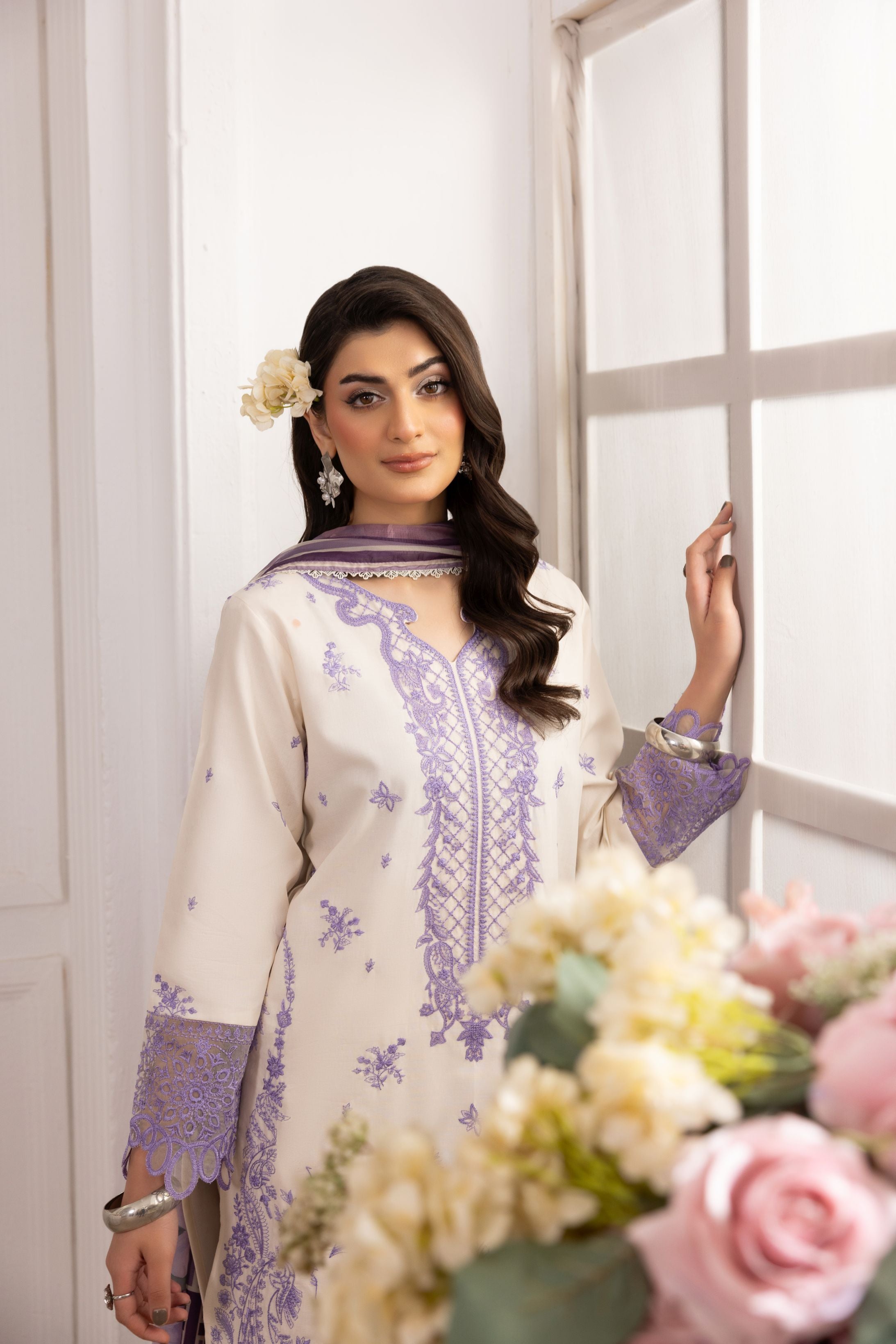 Lawn Breeze by Mohagni – 3pc Ready to Wear Cotton Suit LMB7