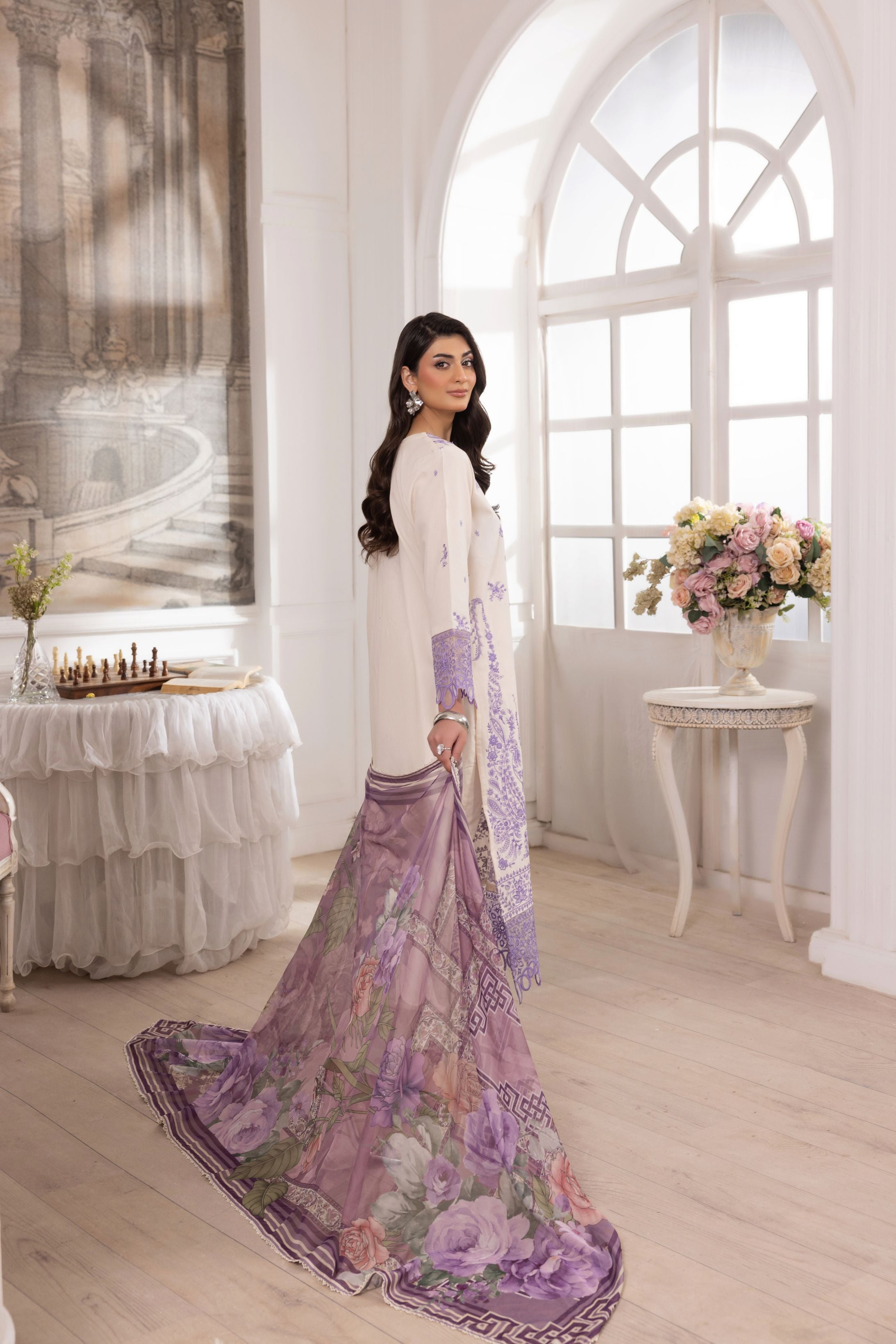 Lawn Breeze by Mohagni – 3pc Ready to Wear Cotton Suit LMB7