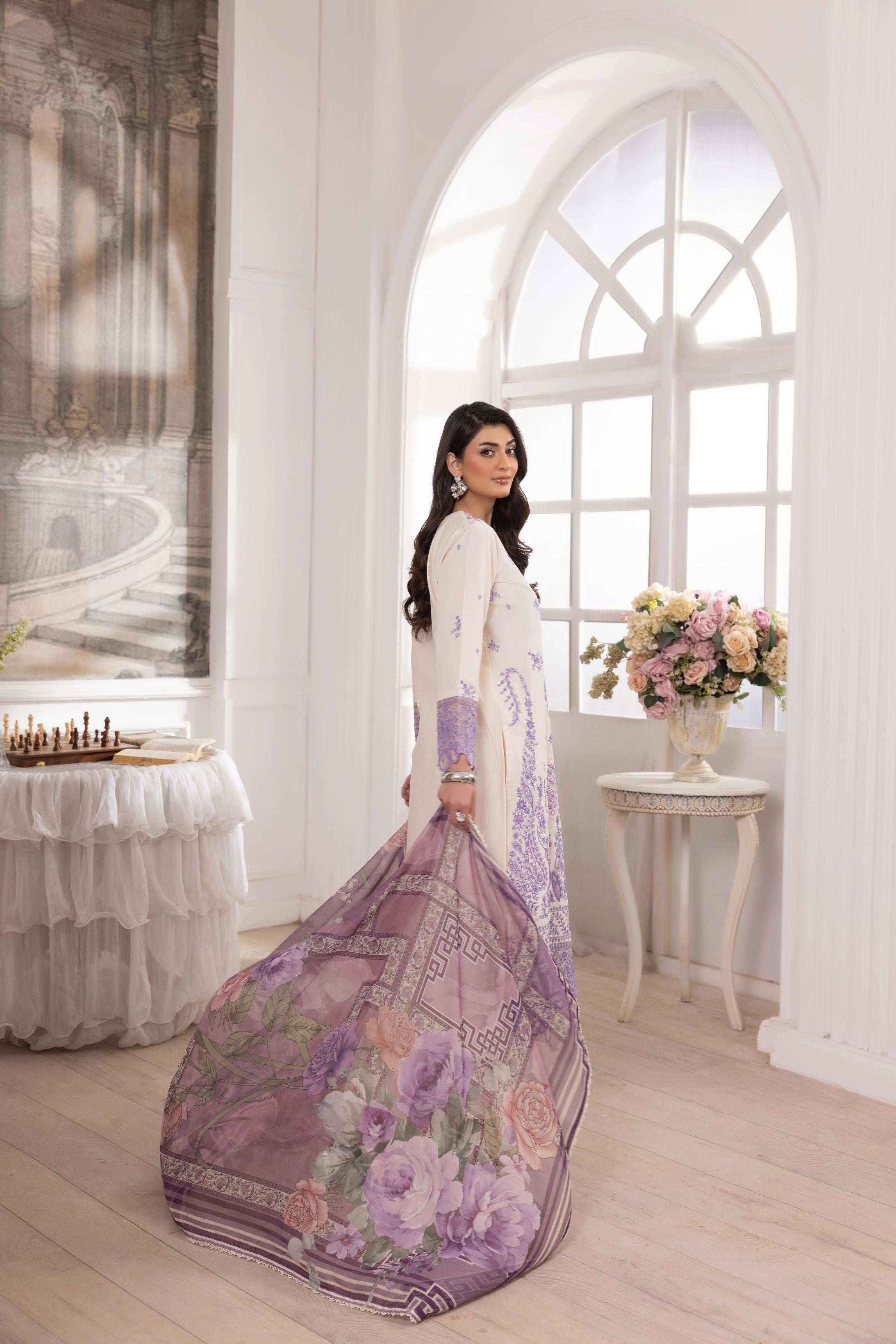 Lawn Breeze by Mohagni – 3pc Ready to Wear Cotton Suit LMB7